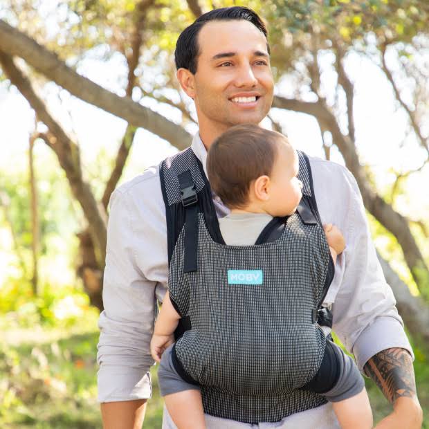 Moby Wrap Cloud Ultra-Light Hybrid Baby Carrier in Whisper