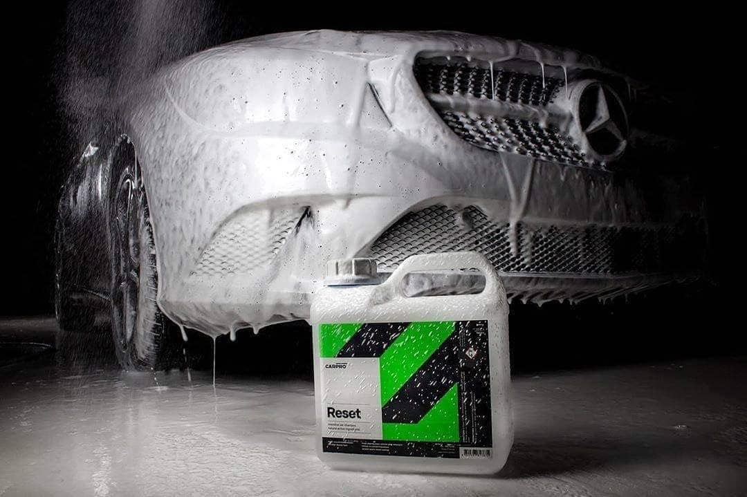 CARPRO Reset - Intensive Car Shampoo Wash Perfect Partner to Nanotechnology Based Sealants and Coatings, P-Neutral Shampoo - 4 Liter (135oz)