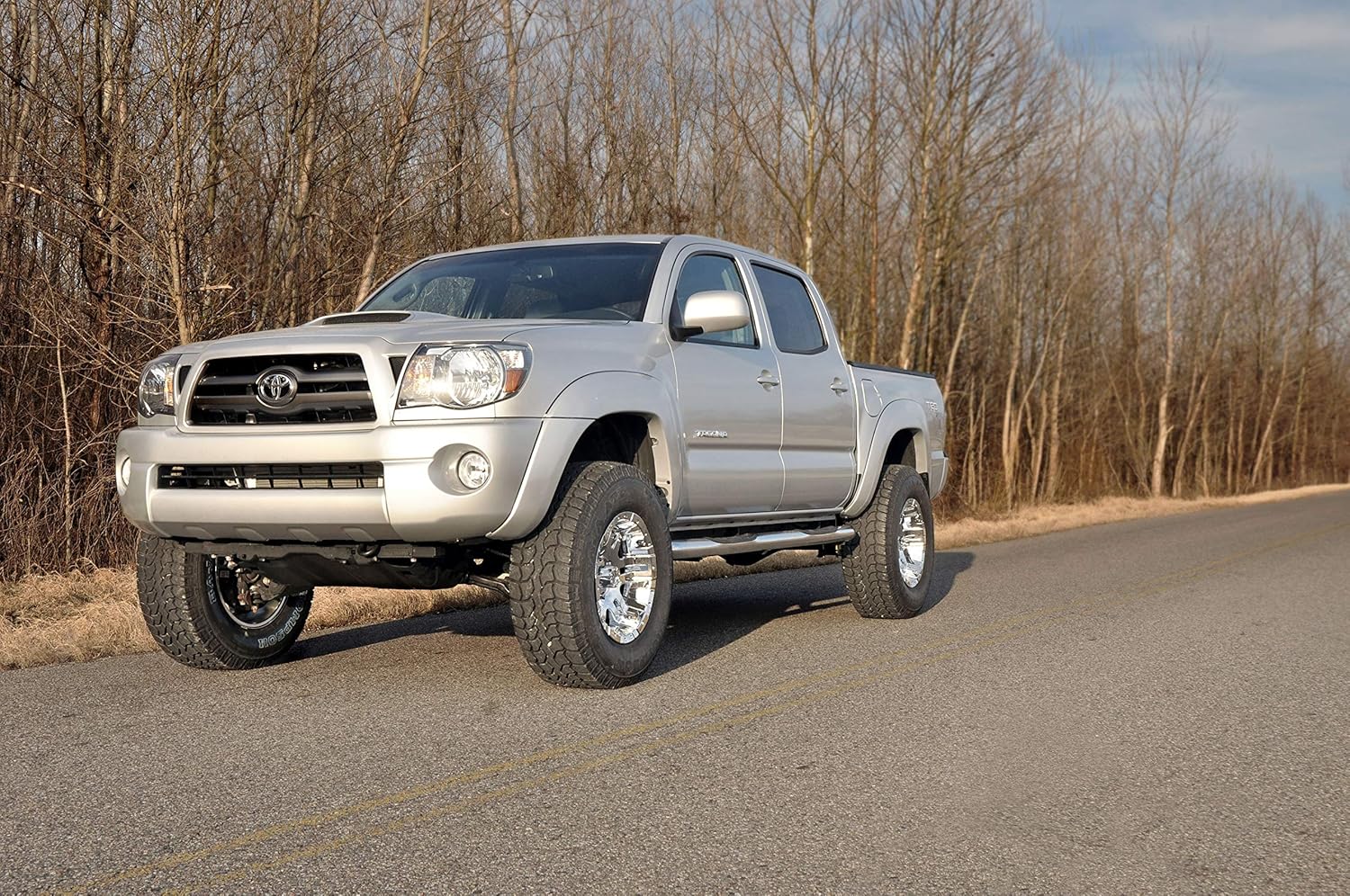 Rough Country 3" Lift Kit w/N3 Shocks for 2005-2022 Toyota Tacoma - 74530