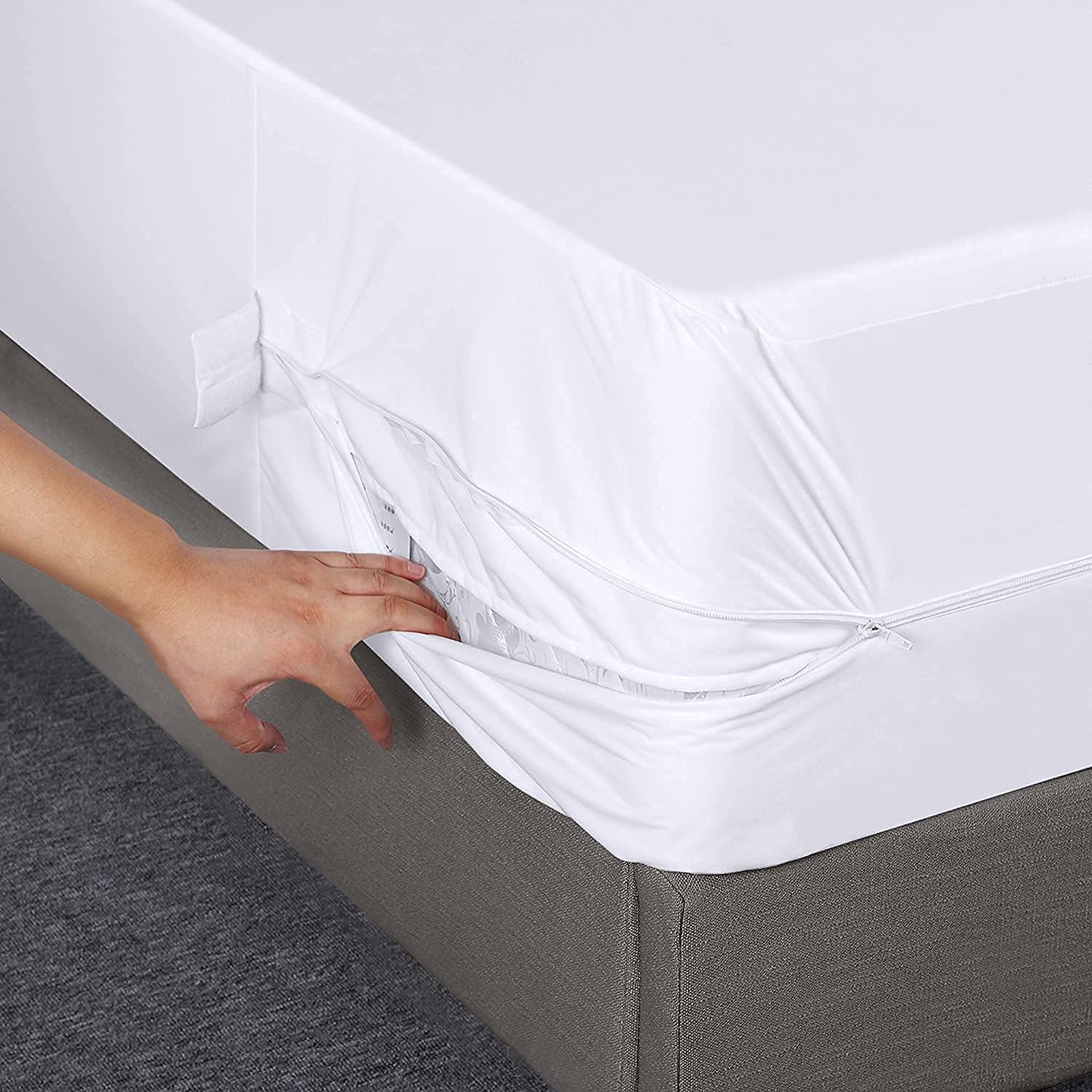 Utopia Bedding Zippered Mattress Encasement Twin XL, 100% Waterproof Mattress Protector, Absorbent, Six-Sided Mattress Cover