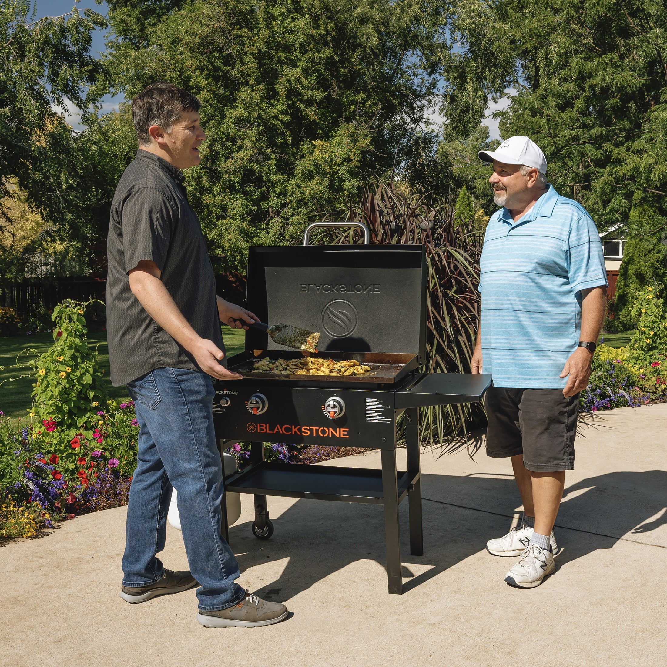Blackstone Original 2-Burner 28" Propane Omnivore Griddle with Hood