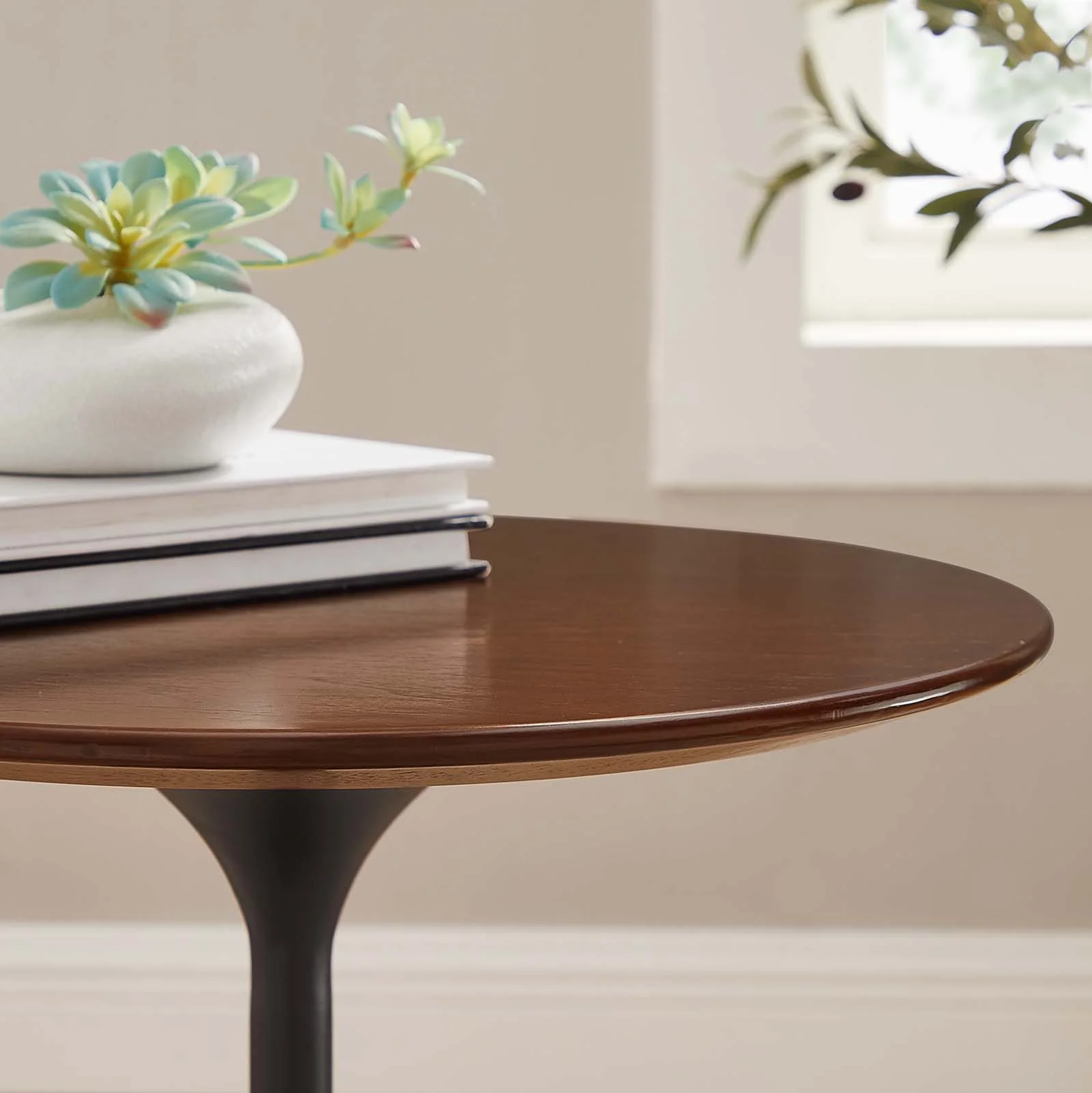 Modway Lippa 20" Round Wood Grain Side Table in Black Walnut