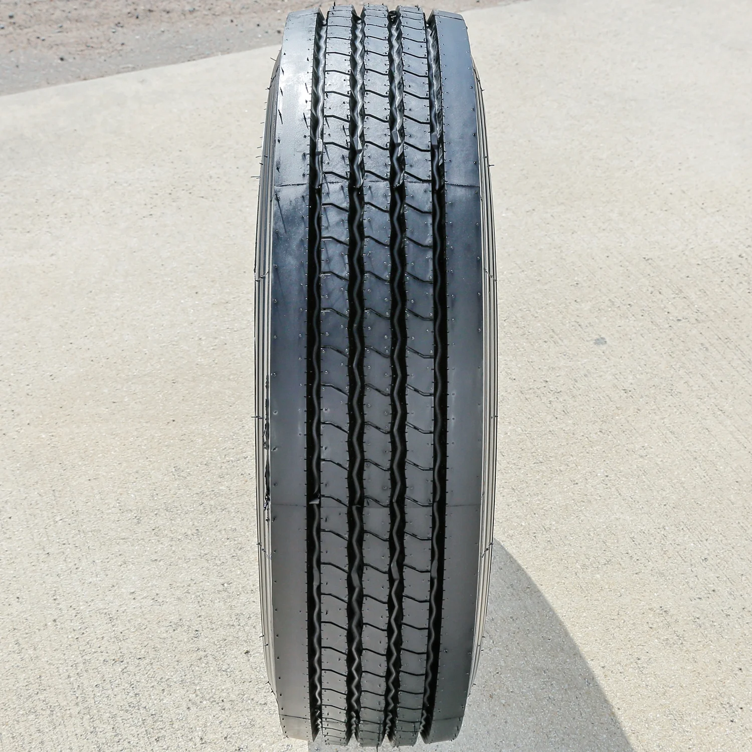 Green Max GTL202 245/70R17.5 Load J 18 Ply Trailer Commercial Tire
