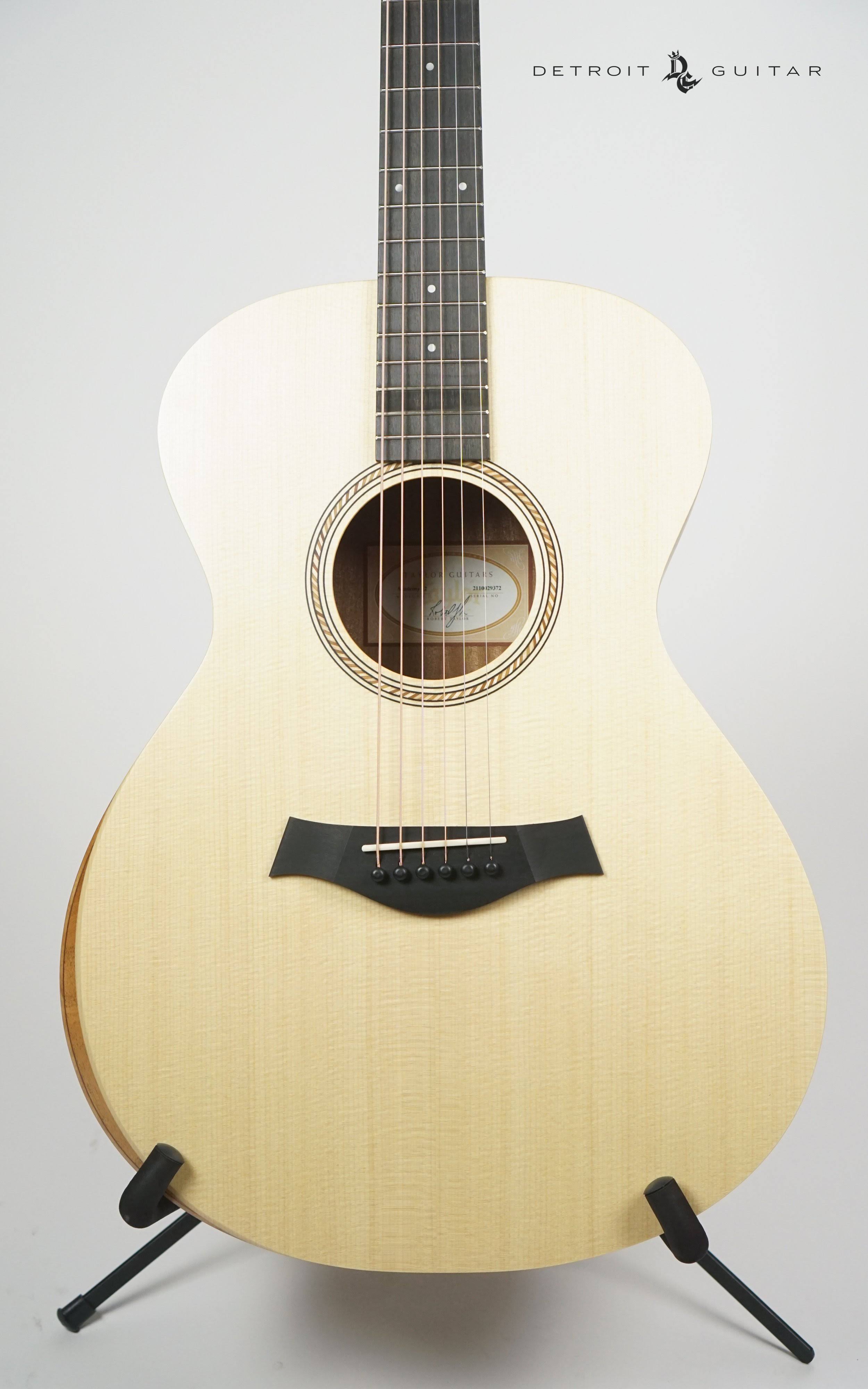 Taylor Academy 12 Grand Concert Acoustic Guitar