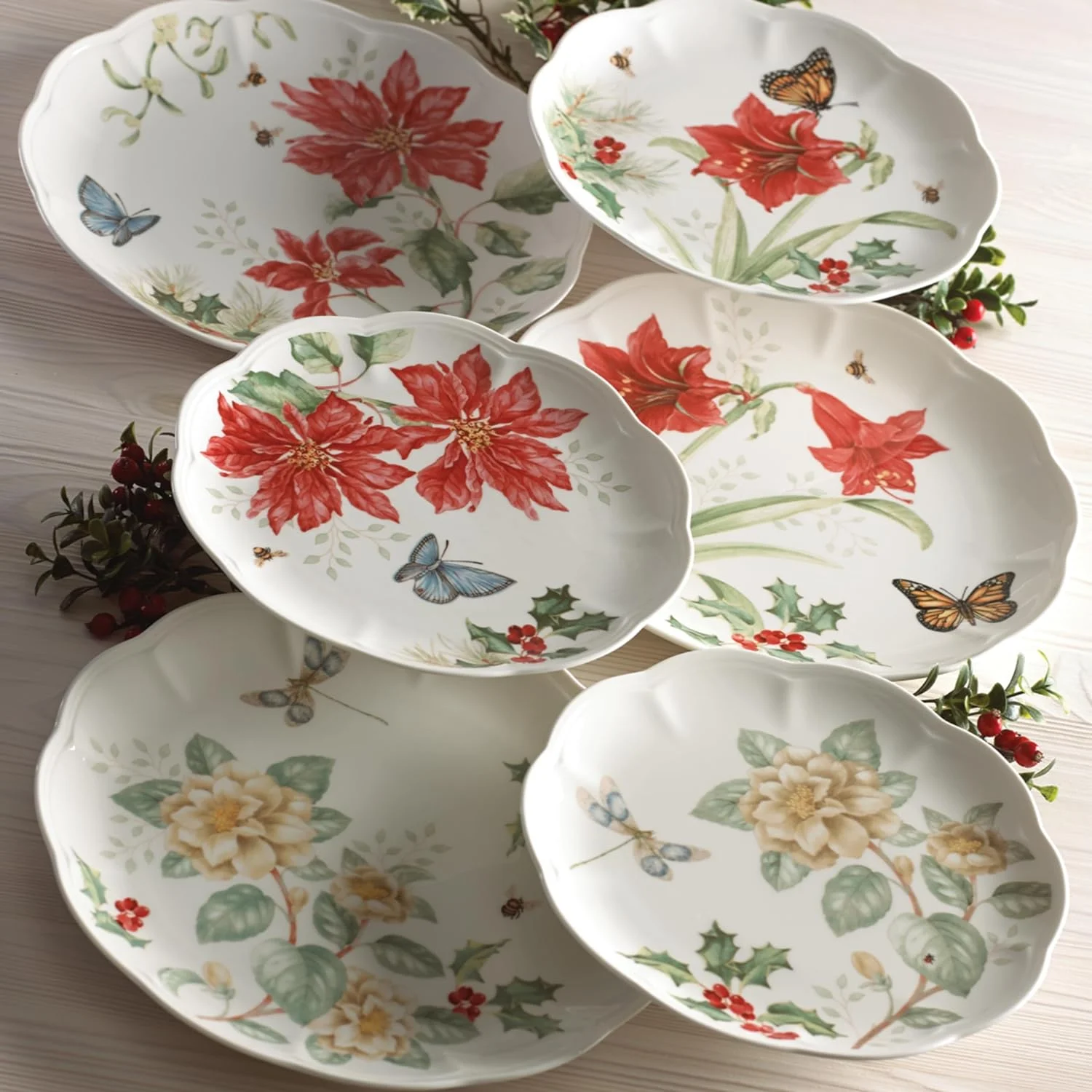 Meadow Porcelain 18-Piece Holiday Dinnerware Set