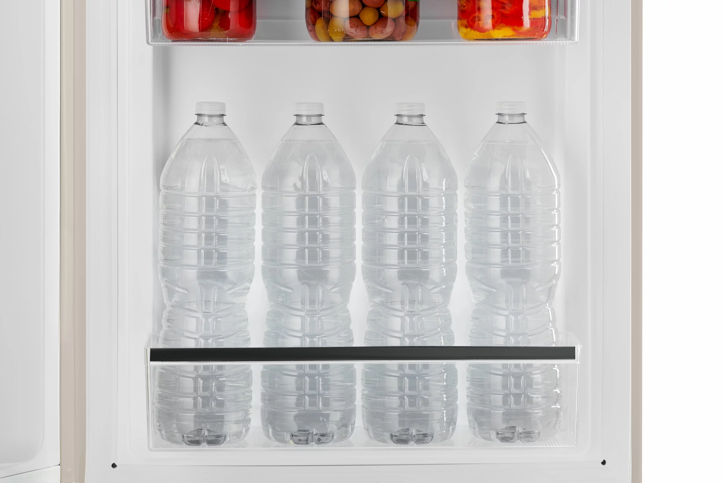 iio 7 cu. ft. Retro refrigerator with bottom freezer