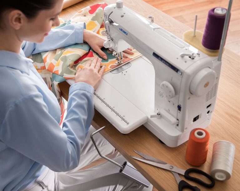 Juki TL-2010Q 1-Needle, Lockstitch, Portable Sewing Machine