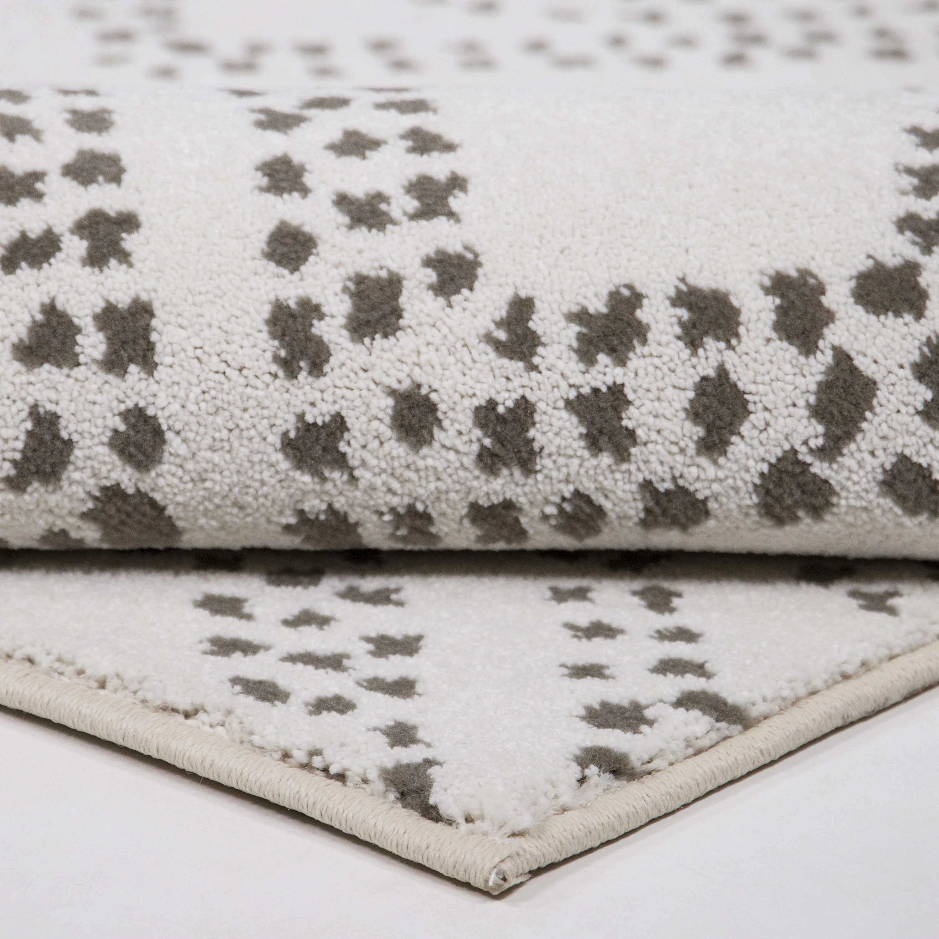 My Texas House Saltillo 5'3" X 7'6" Natural White Bohemian Area Rug
