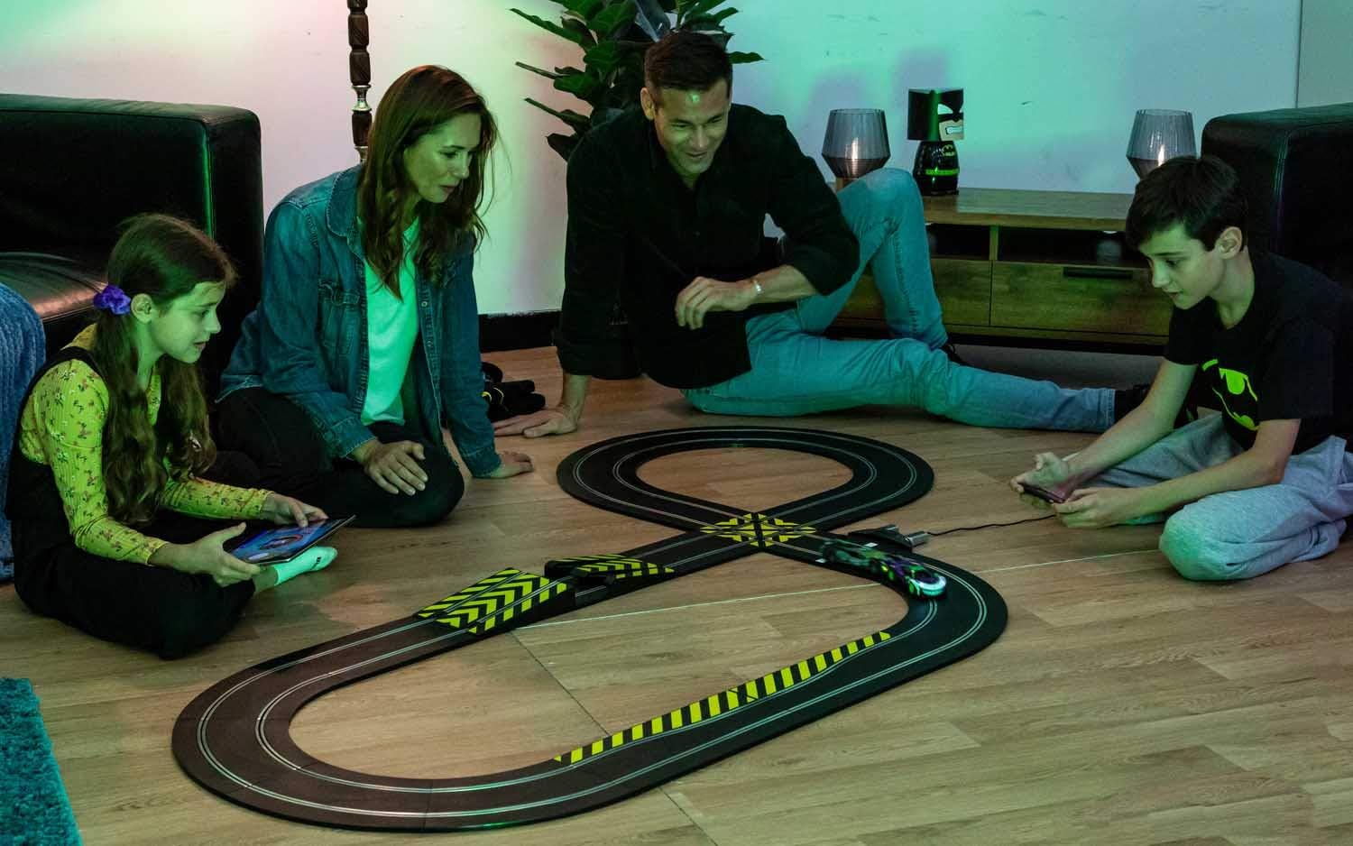 Scalextric Batman vs Joker 1:32 Spark Plug Slot Car Race Track Set C1415T , Black
