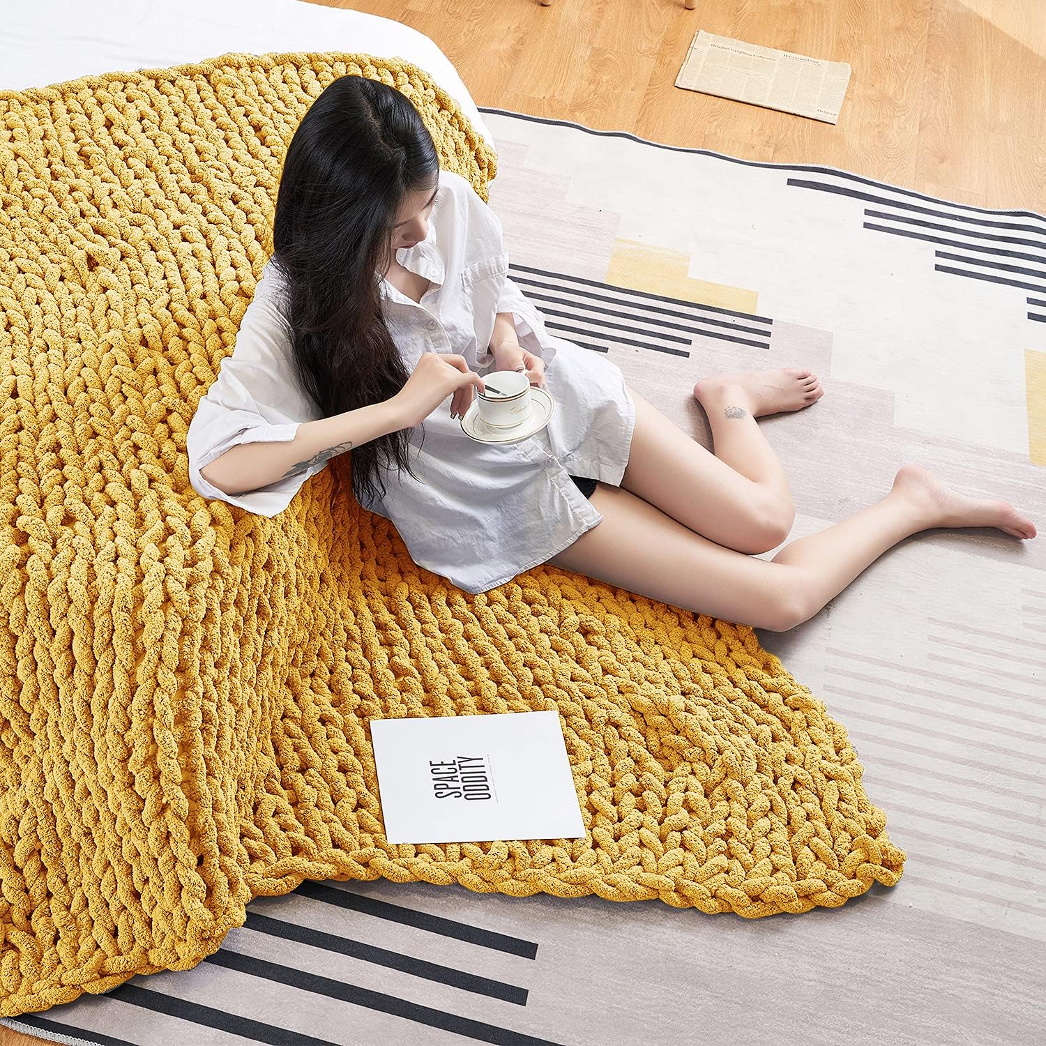 PENKERMAR Chunky Knit Blanket Chenille Throw Handmade Soft Chenille Large Cable Throw Knit Blanket for Bedroom Sofa Gray 40x40 （Single Sofa）