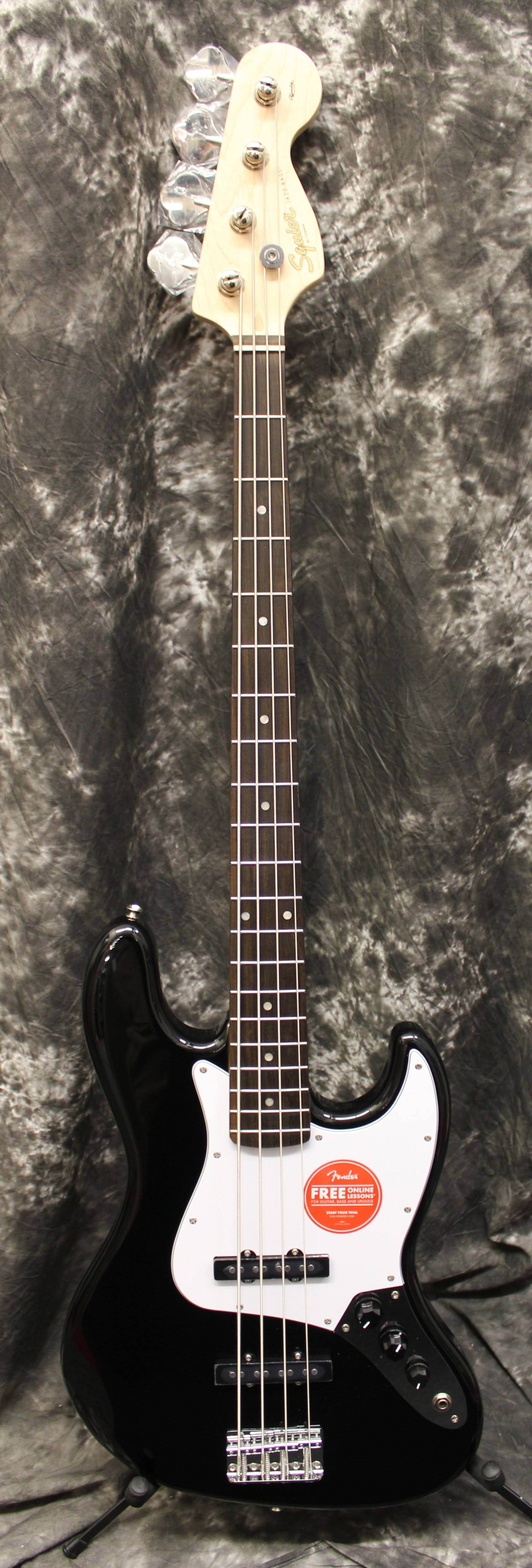 Squier Affinity Series Jazz Bass (Black) - Megean