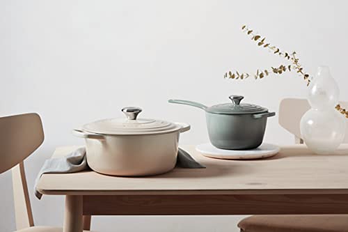 Le Creuset Enameled Cast Iron Signature Round Dutch Oven, 7.25 qt., Meringue