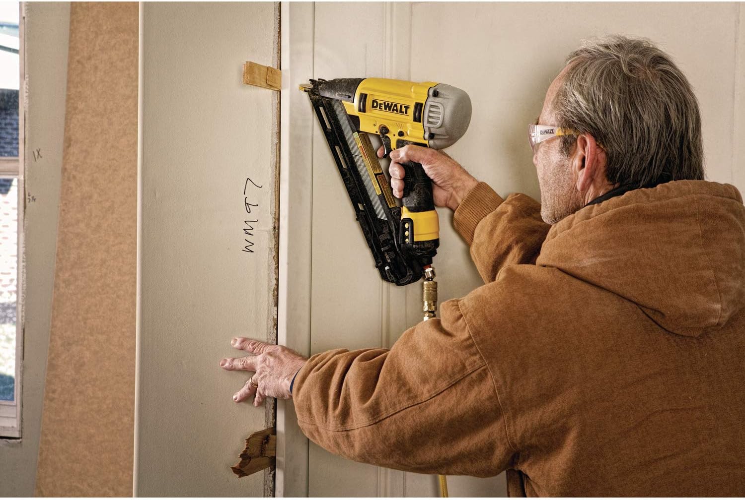 DEWALT DWFP72155 15 Gauge Precision Point "DA" Style Angle Finish Nailer