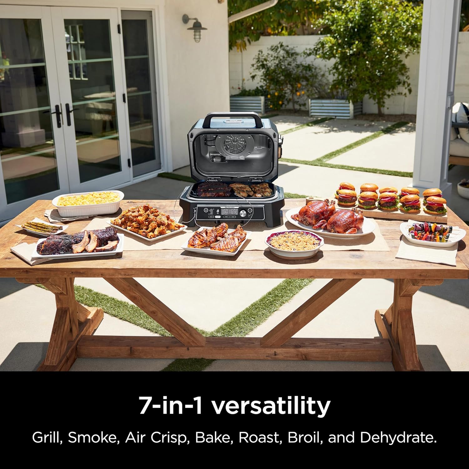 Ninja OG951 Woodfire Pro Connect Premium XL Outdoor Grill & Smoker, Bluetooth, App Enabled, Air Fryer, Woodfire Technology, 2 Built-In Thermometers, Black (Renewed)