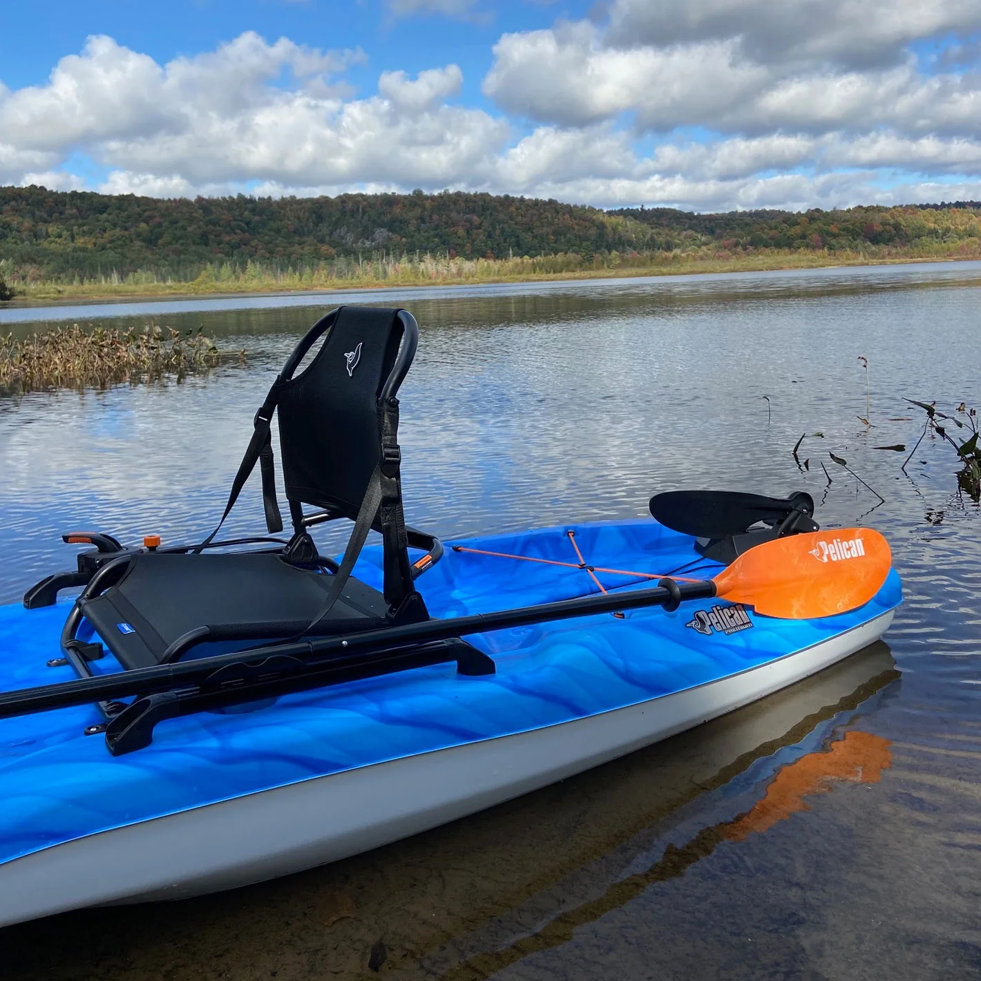 Pelican - Getaway 100 HDII - Sit-on-Top Recreational Pedal Kayak - 10 ft - Vapor Deep Blue/White