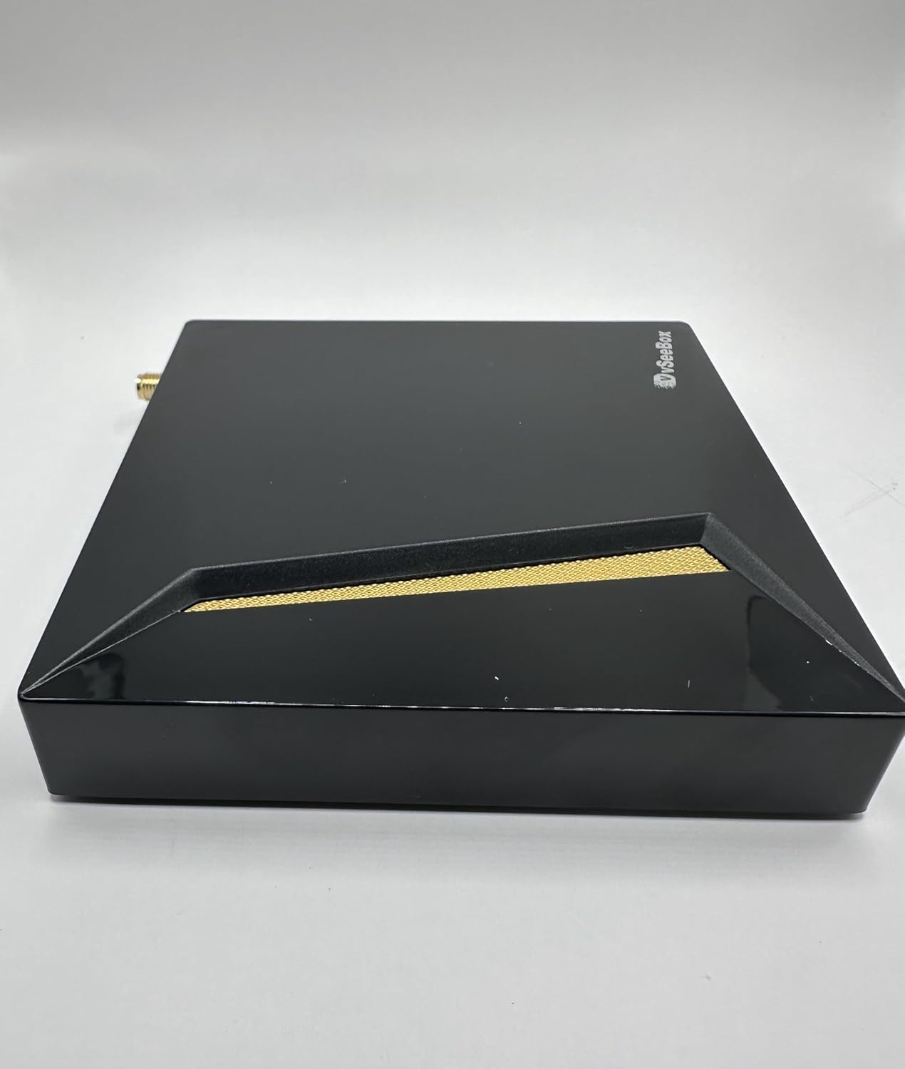 2023 vSeeBox V2pro w/Bluetooth Voice Remote & upgraded Wi-Fi 6k