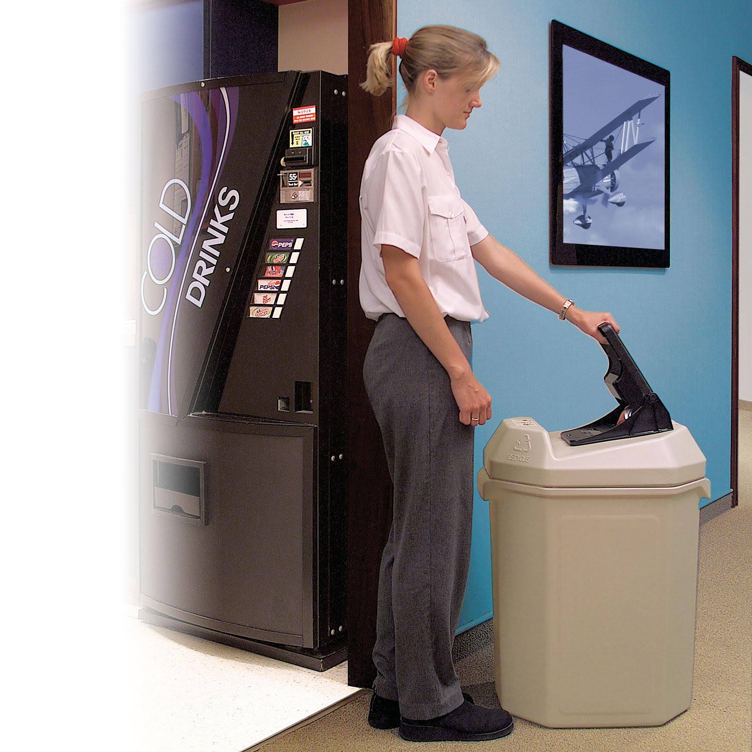 Commercial Zone Canpactor Can Crusher - 745102