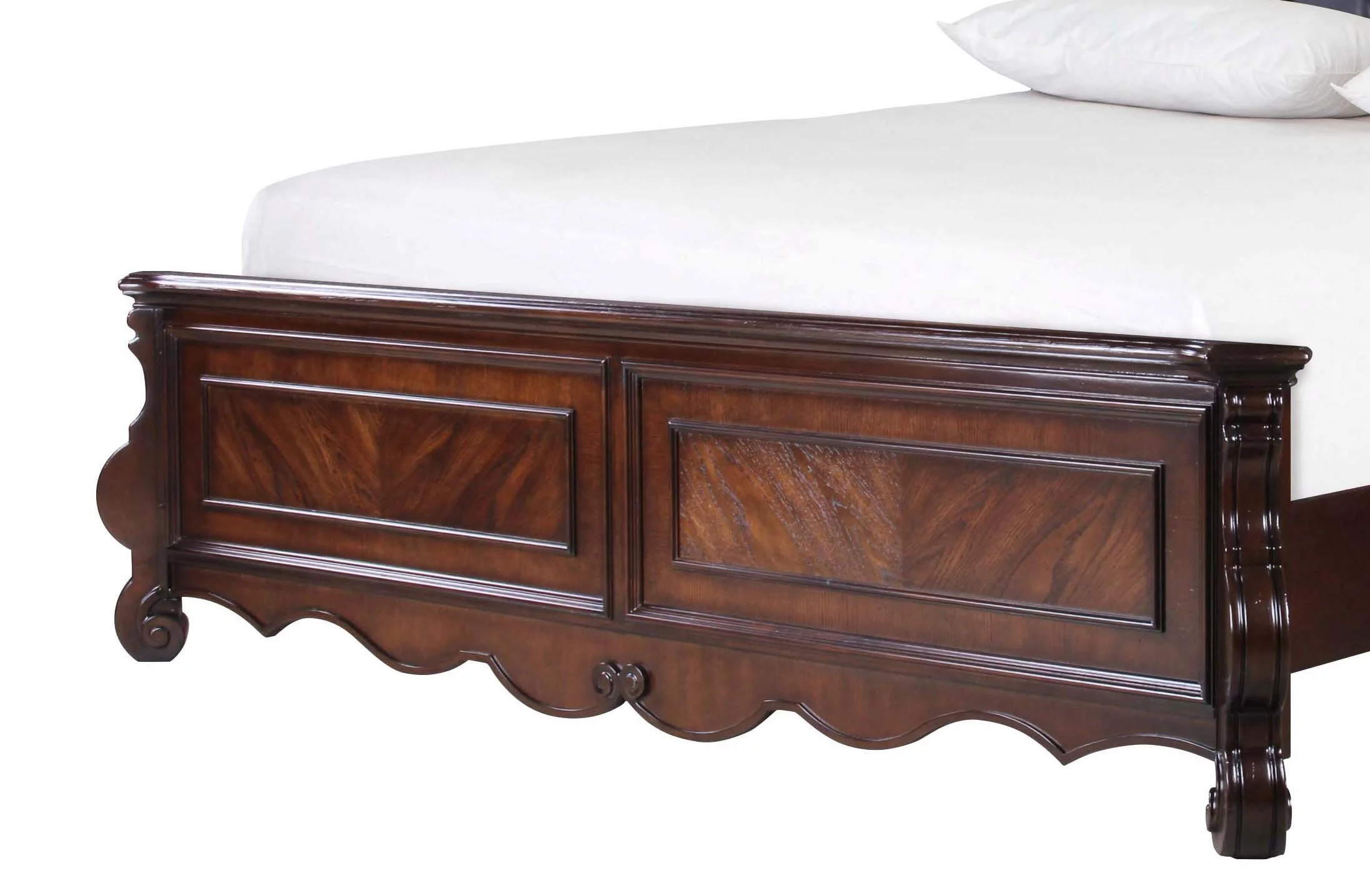 Old World Cherry Finish Traditional Queen Bed McFerran B527