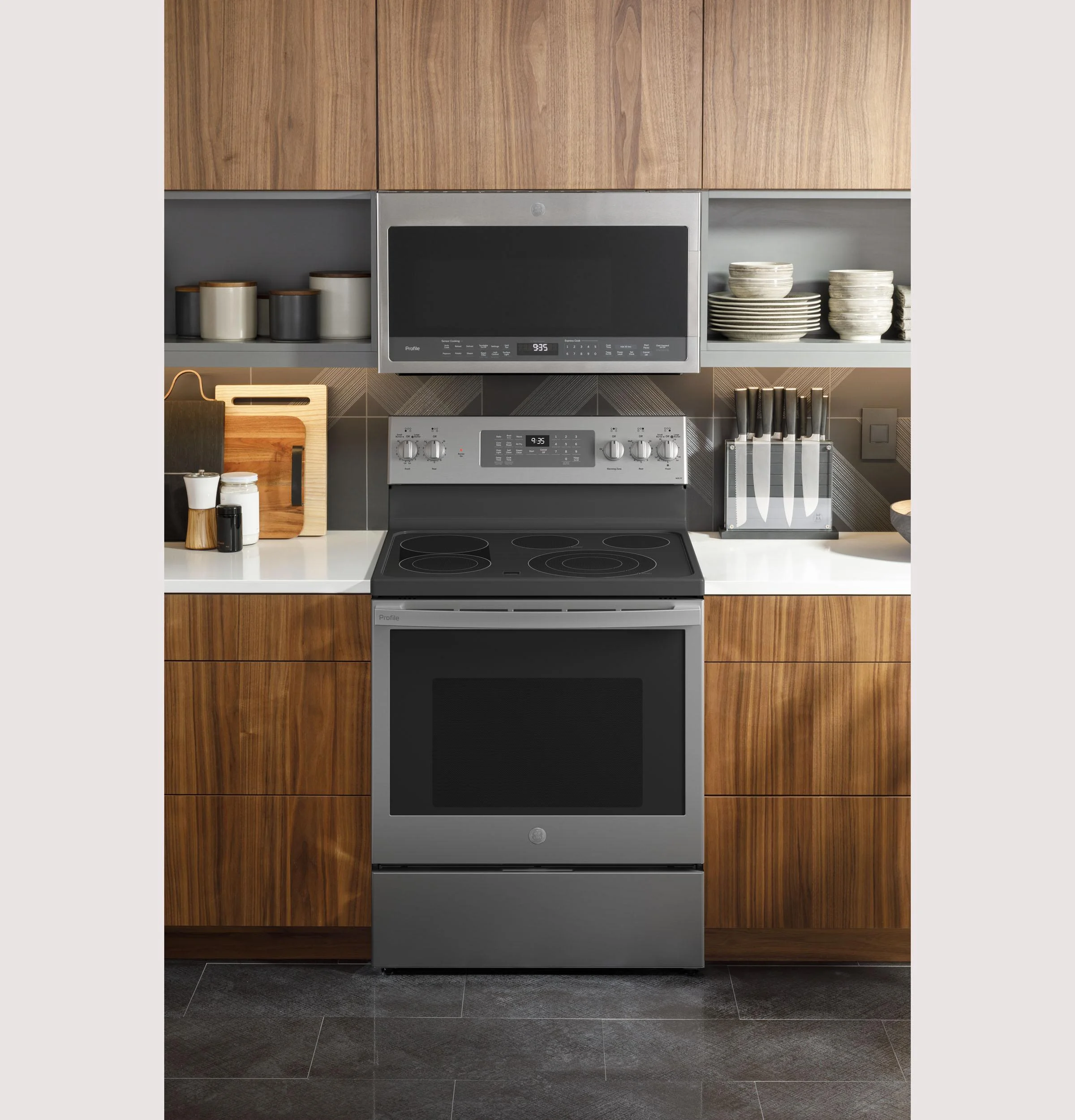 GE Profile™ 30" Smart Free-Standing Electric Convection Fingerprint Resistant Range with Air Fry