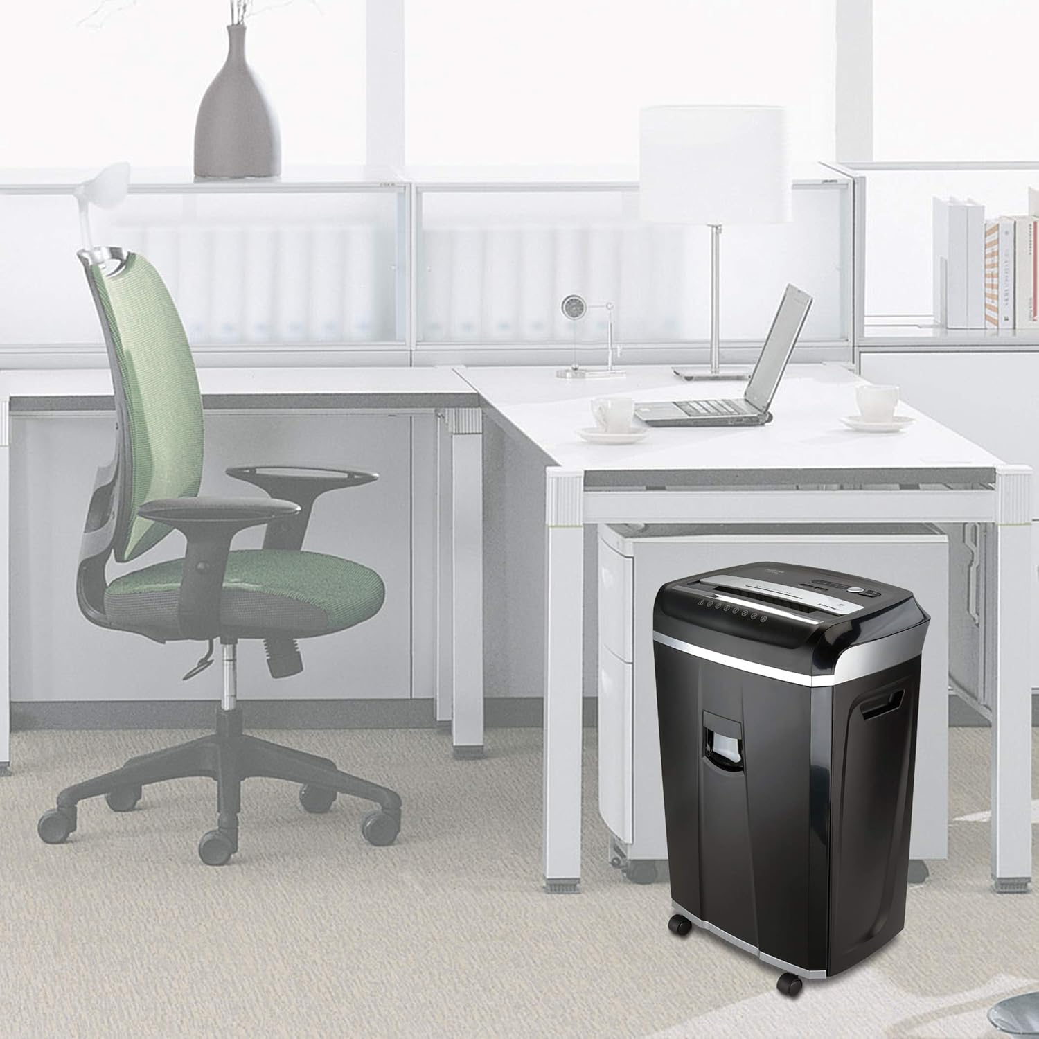 Aurora JamFree AU2030XA 20-Sheet Crosscut-Cut Paper / CD / Credit Card Shredder/ 60 Minutes Continuous Run Time