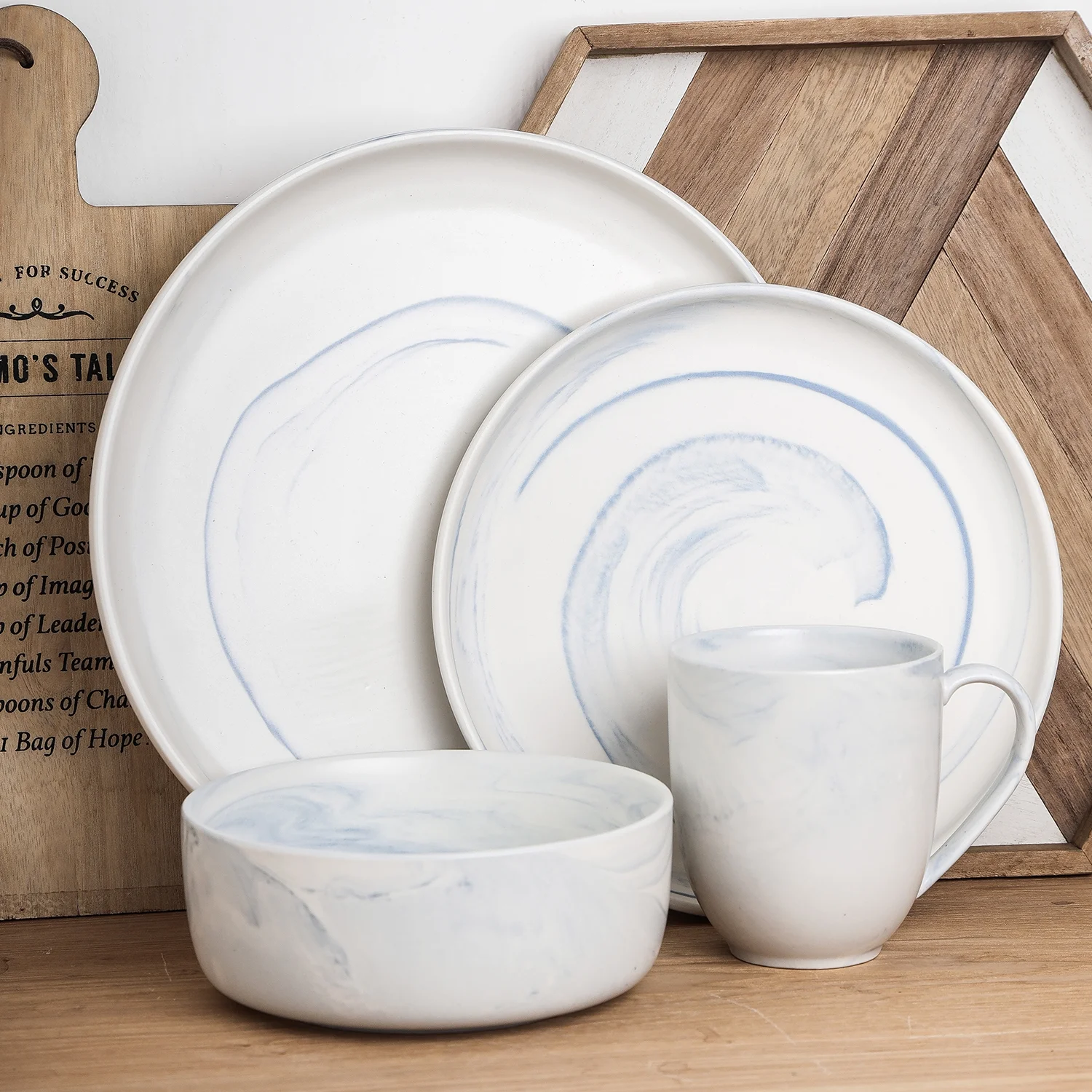 Stone Lain Everly 24-Piece Dinnerware Set Porcelain, Blue