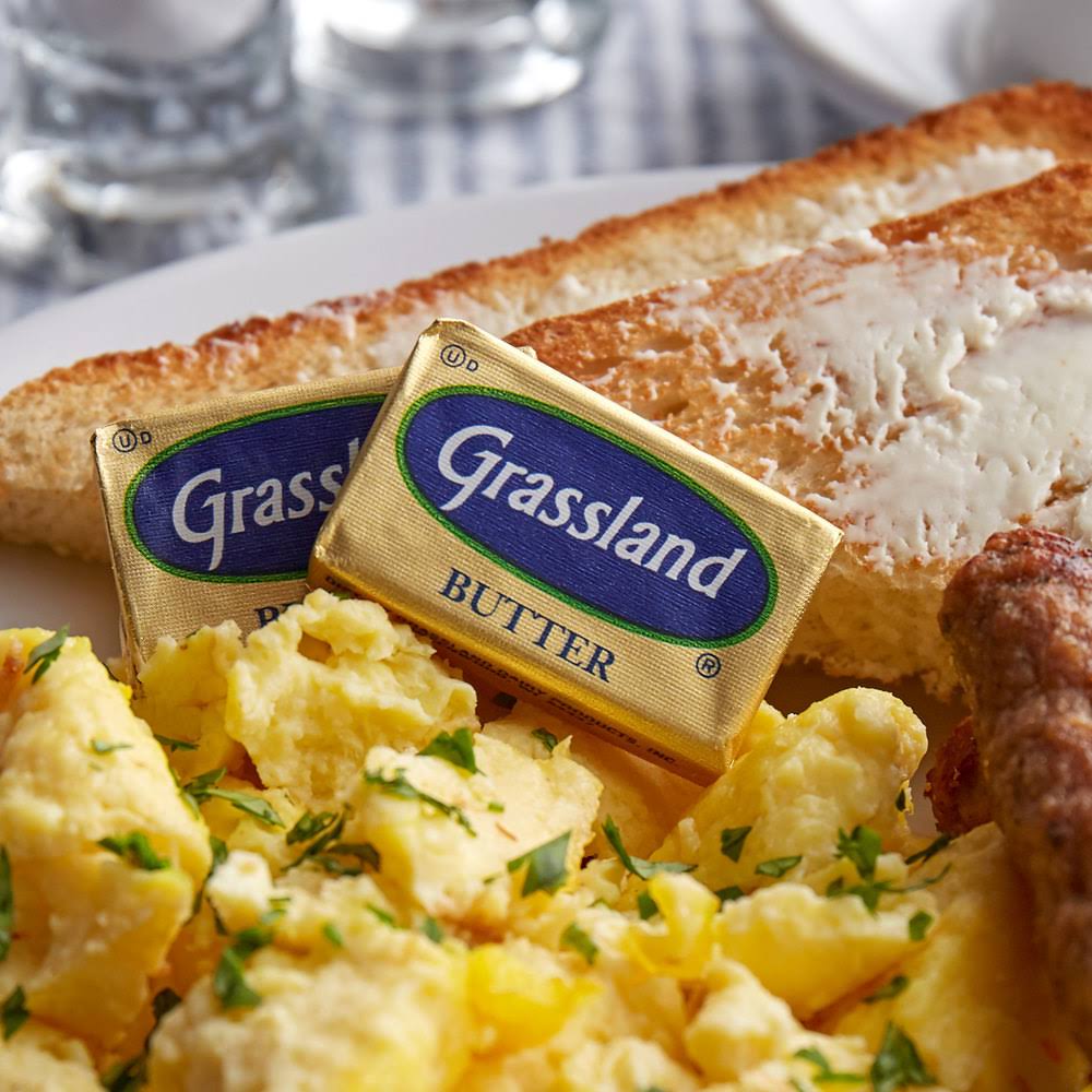 Grassland 9.6 Gram Salted Grade AA Foiled Butter Chips - 800/Case