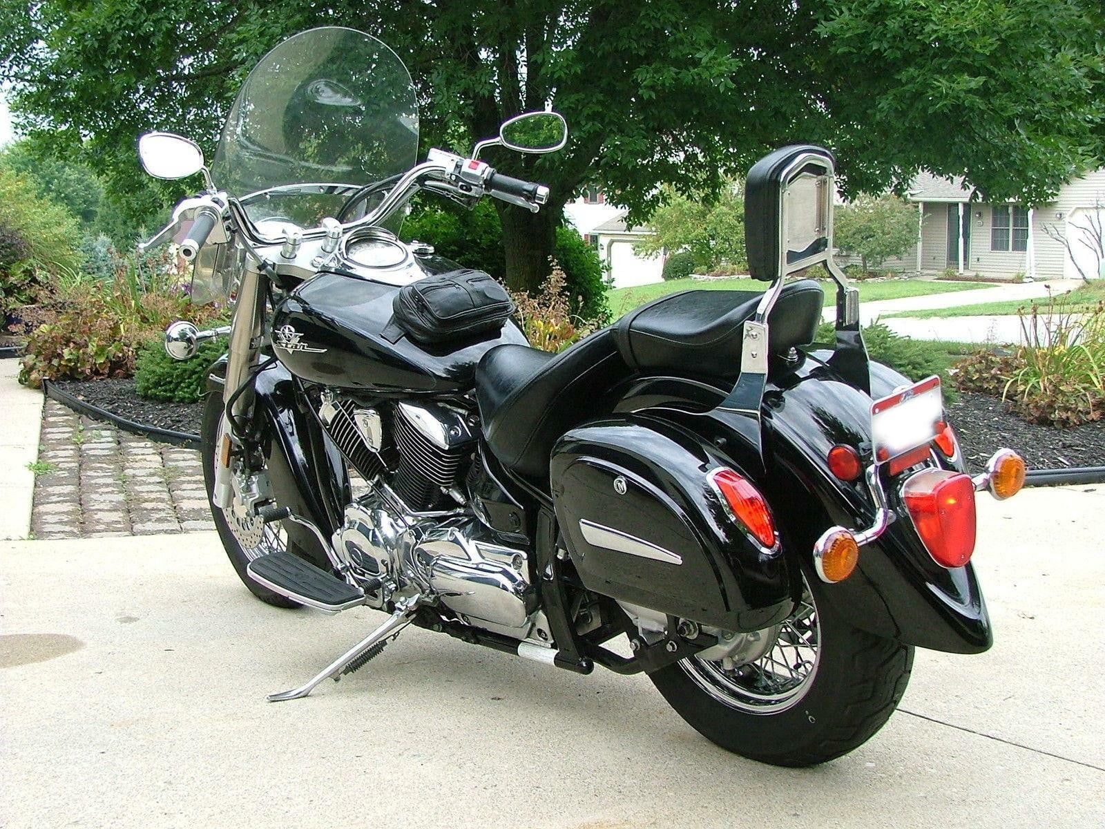 Mutazu Vivid Black LN Universal Hard Bag Saddlebags For Honda Suzuki Kawasaki Harley Yamaha Victory