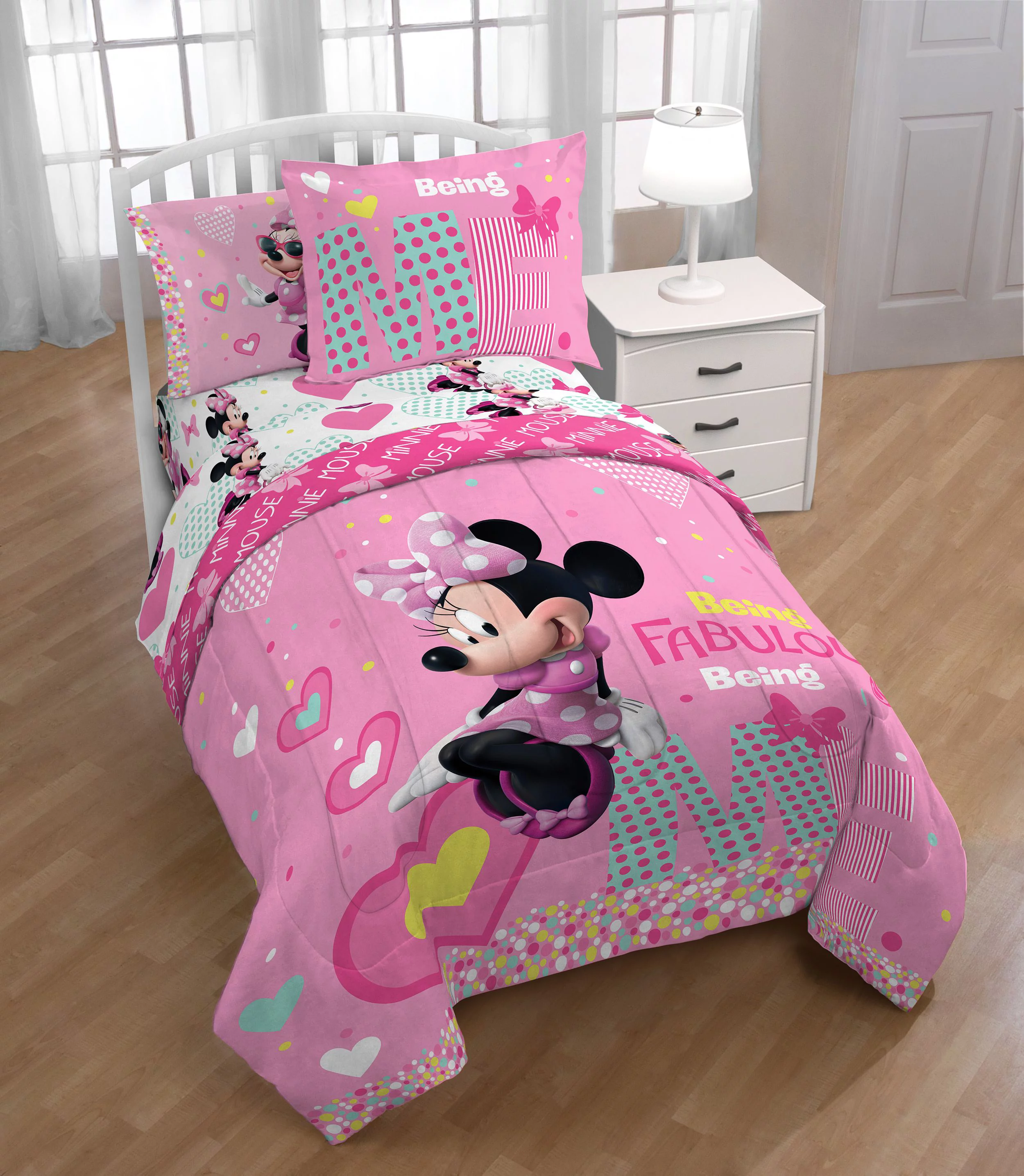 Minnie Mouse Full Comforter, Sheets & BONUS SHAM (6 Piece Bed In A Bag) - Curated Treasures Market