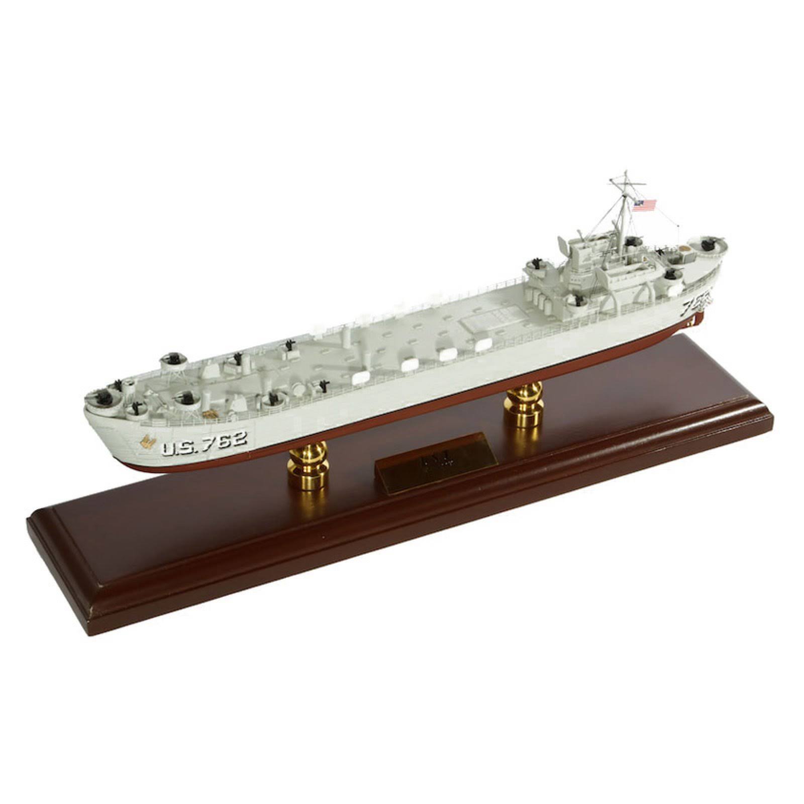 Daron Worldwide LST Boats 1/175 Scale Model Boat