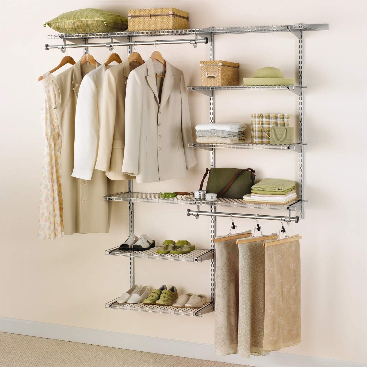 Rubbermaid Configurations Deluxe Closet Kit, White, 3-6 Ft., Wire Shelving Kit with Expandable Shelving and Telescoping Rods, Custom Closet Organization System, Easy Installation