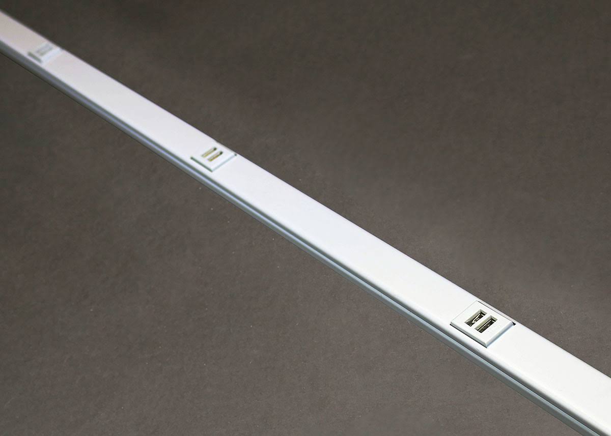 Wiremold Wh20Usb512 USB Plugmold 5-ft WH, 5 USB Modules