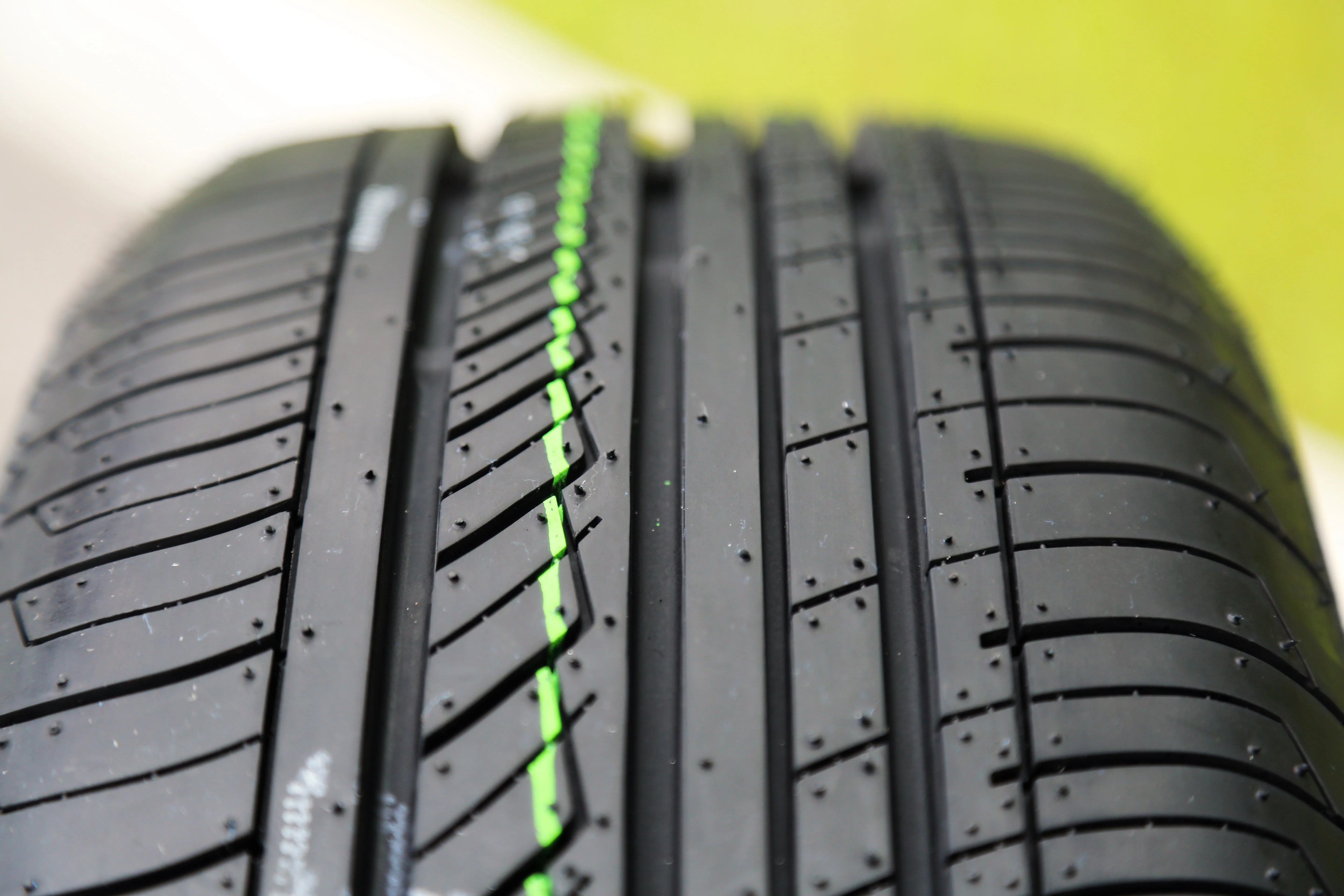 Set of 4 (FOUR) Forceum Ecosa 175/70R13 82H A/S All Season Tires