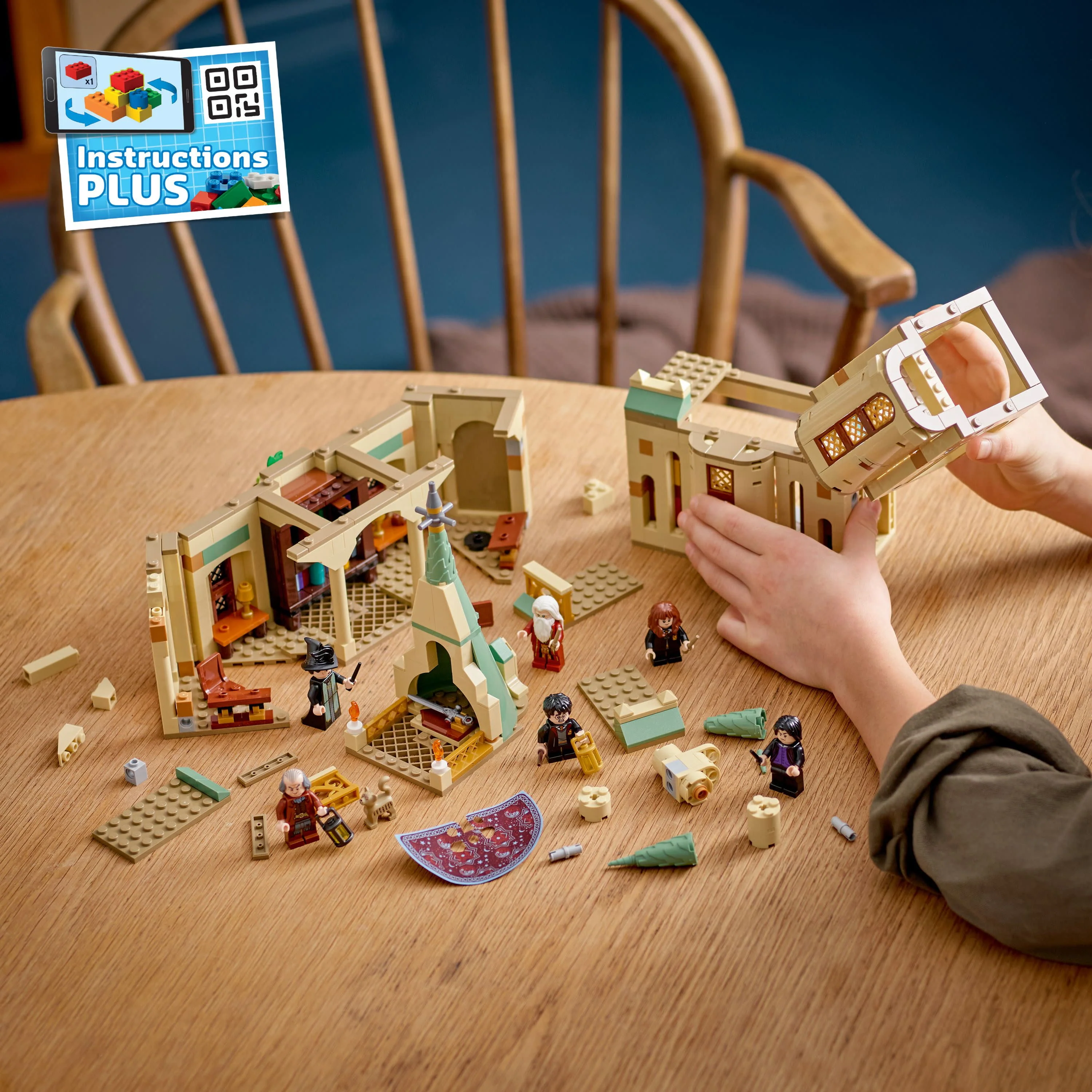 LEGO Harry Potter Hogwarts: Dumbledore's Office 76402 Castle Toy, Set with Sorting Hat, Sword of Gryffindor and 6 Minifigures, for Kids Aged 8 Plus