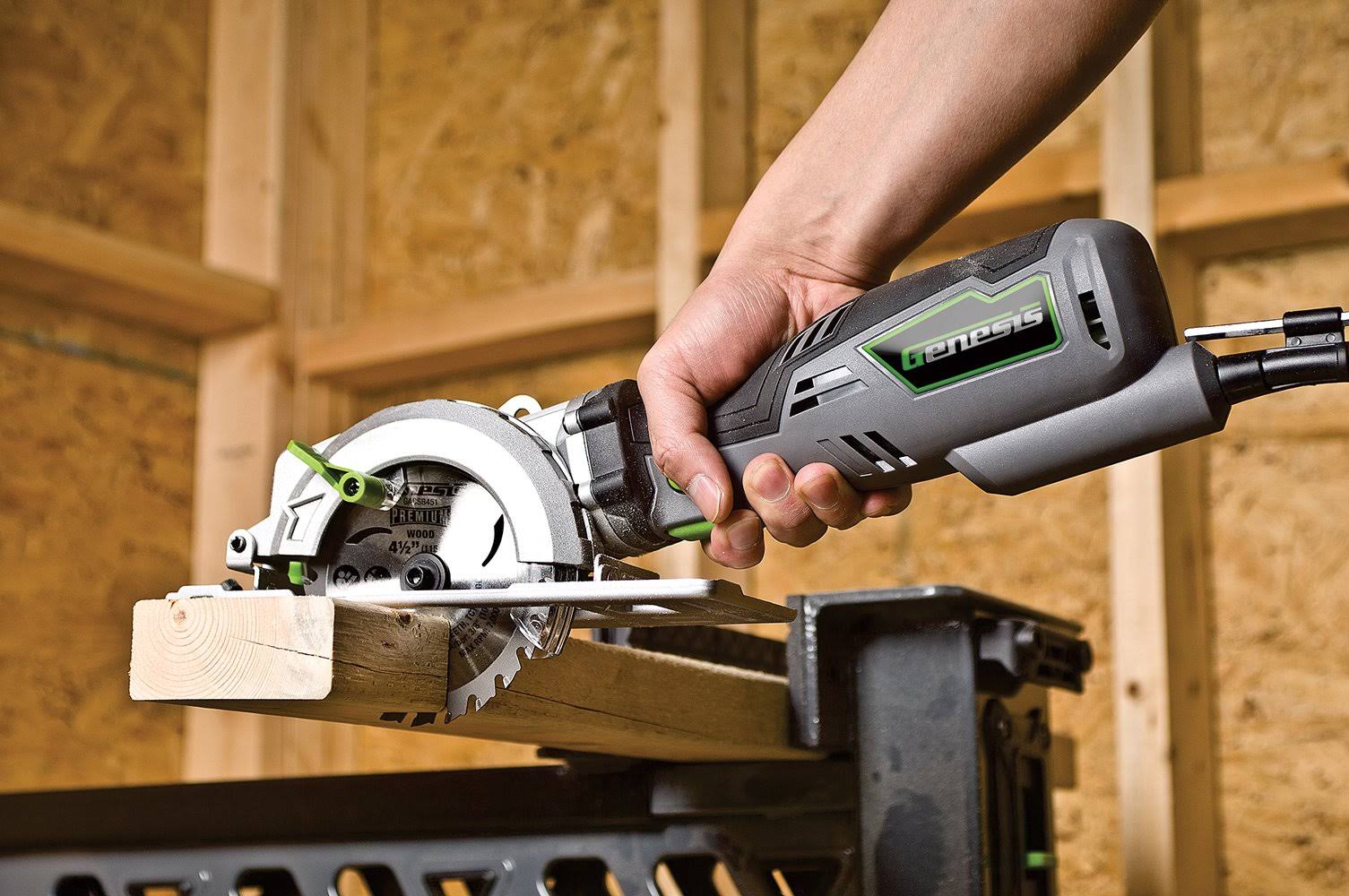 Genesis GCS545C Compact Circular Saw, 5.8 Amp, 4-1/2x22