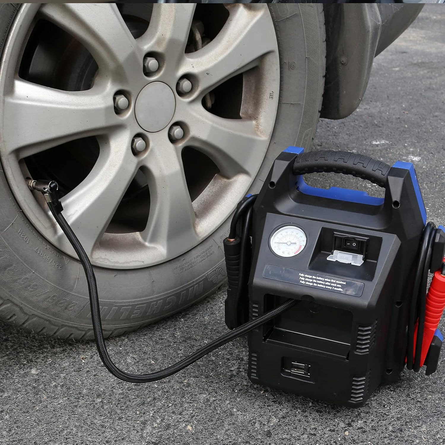 BILT HARD Portable Power Station Jump Starter, 900 Peak/400 Instant Amps, 150 PSI Air Compressor, USB Port, DC Outlet, Work Light Pack of 2