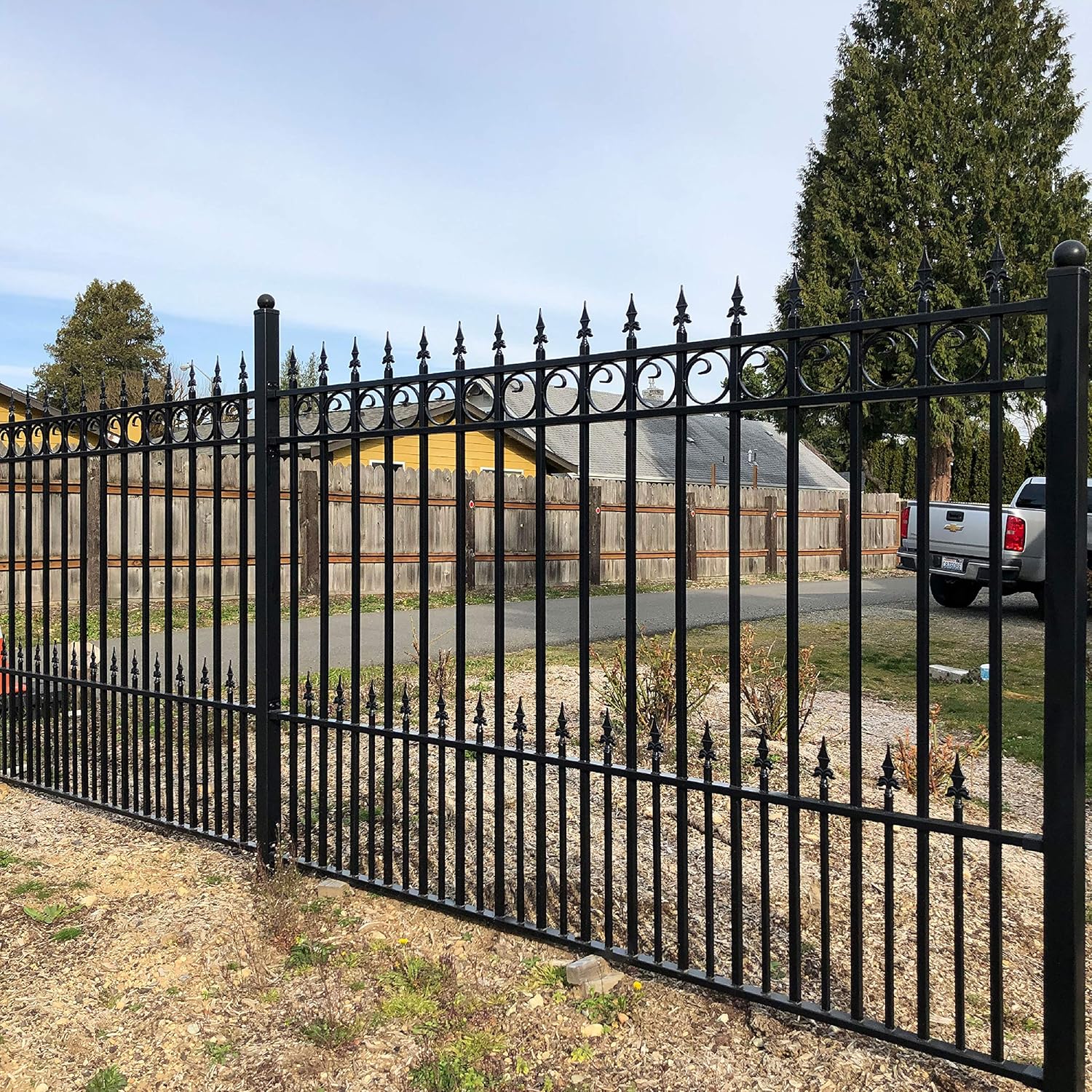 ALEKO Security Fence Kit | 4-Panel Steel Fencing Kit | Modern Garden Anti-Rust Panels | Residential Commercial Use | 8x5 Each | 4FENCEPRA | PRAGUE