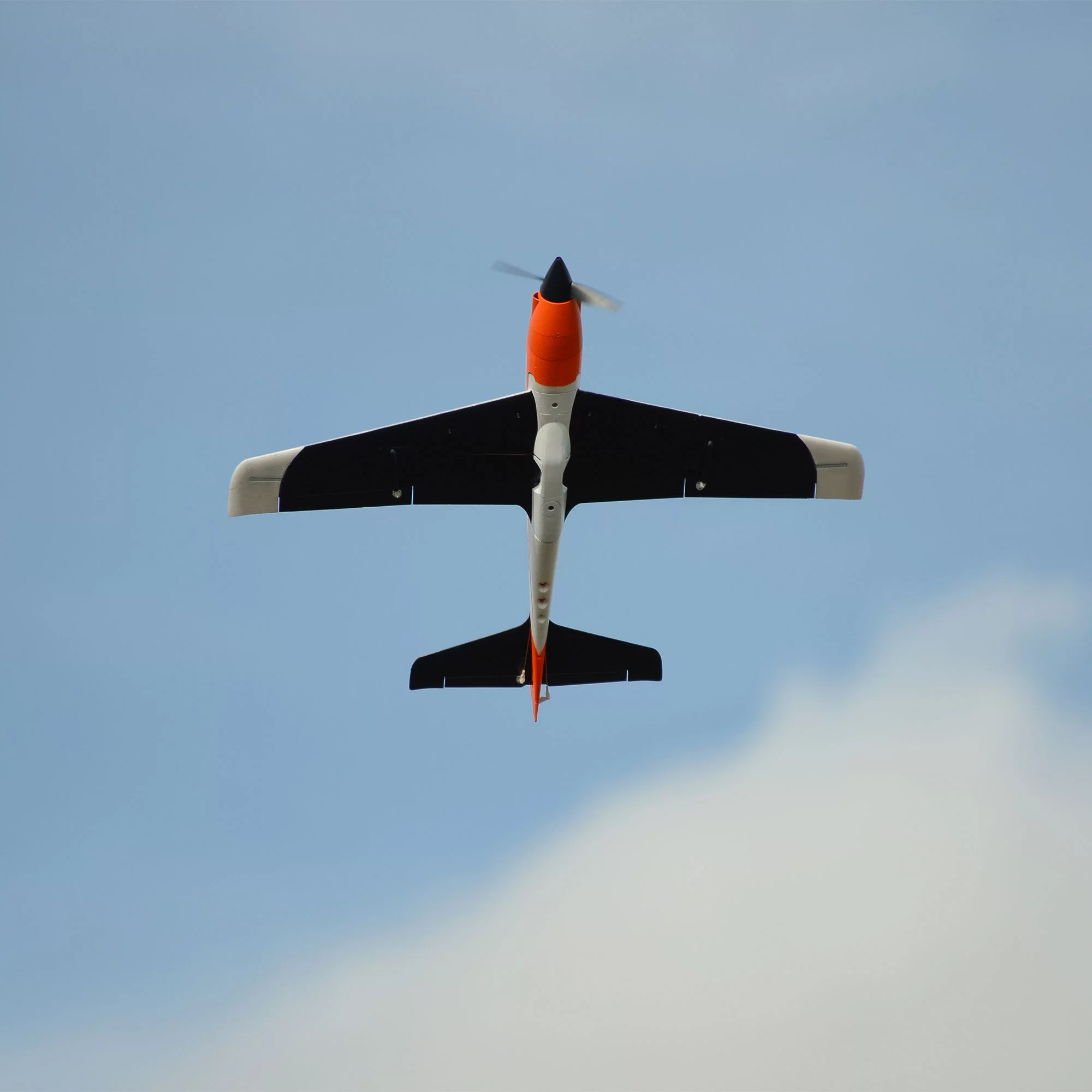 E-flite RC Airplane V900 BNF Basic Transmitter Battery and Charger Not Included with AS3X and SAFE Select 900mm EFL74500 Airplanes B&F Electric