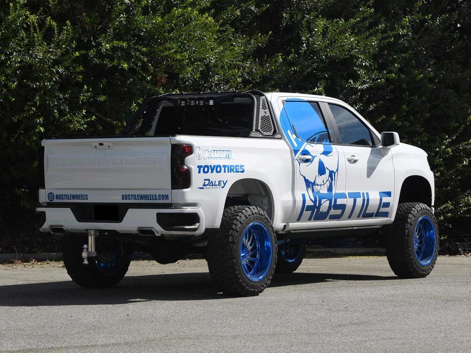 Armordillo USA 7161887 CR-M Chase Rack W/LED Shroud for Full Size Trucks