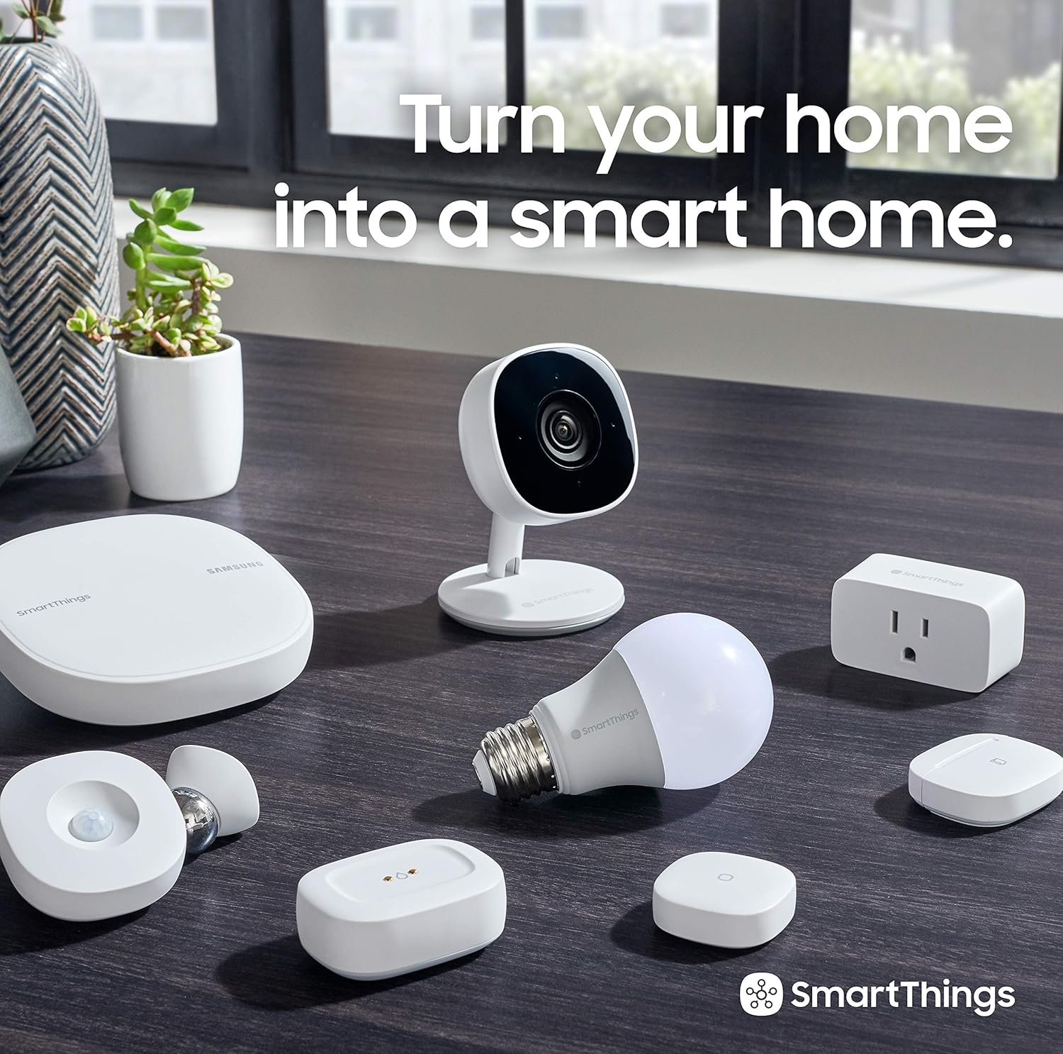 Samsung SmartThings Indoor Security Camera (GP-U999COVLBDA), 1080P HD Video with HDR, Night Vision, Advanced Motion Detection, and Two-Way Audio – Black/White
