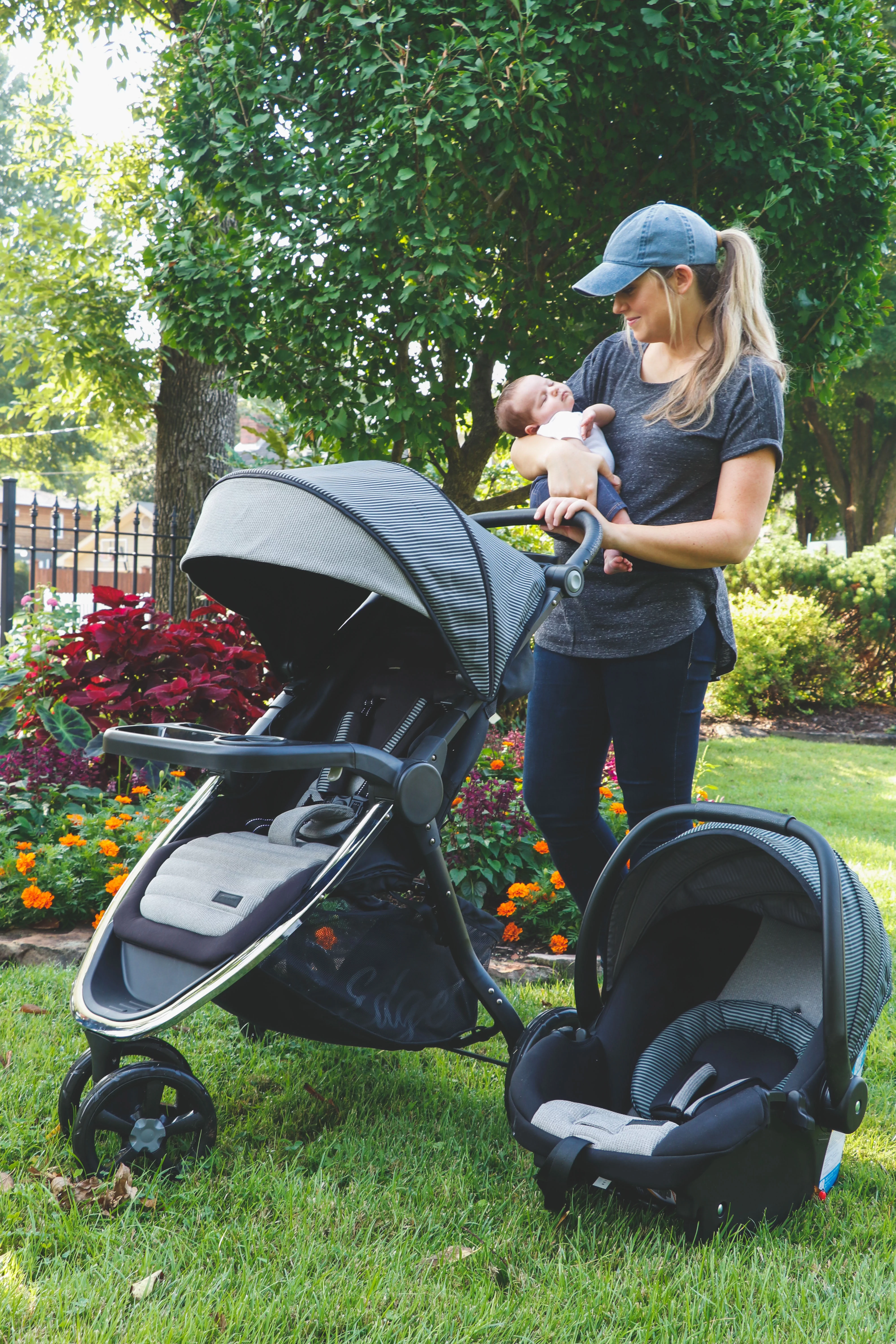 Monbebe Edge Travel System Stroller and Rear-Facing Infant Car Seat, Pinstripe