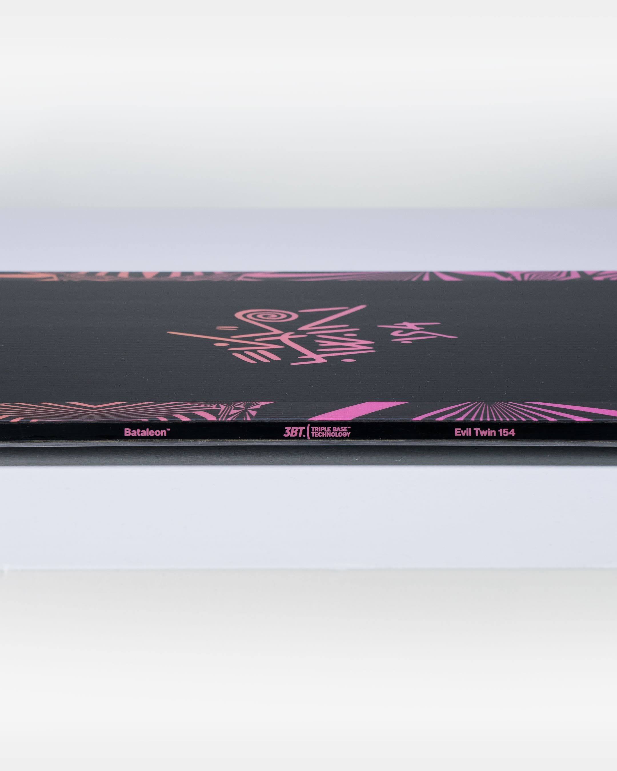 Bataleon Evil Twin Snowboard