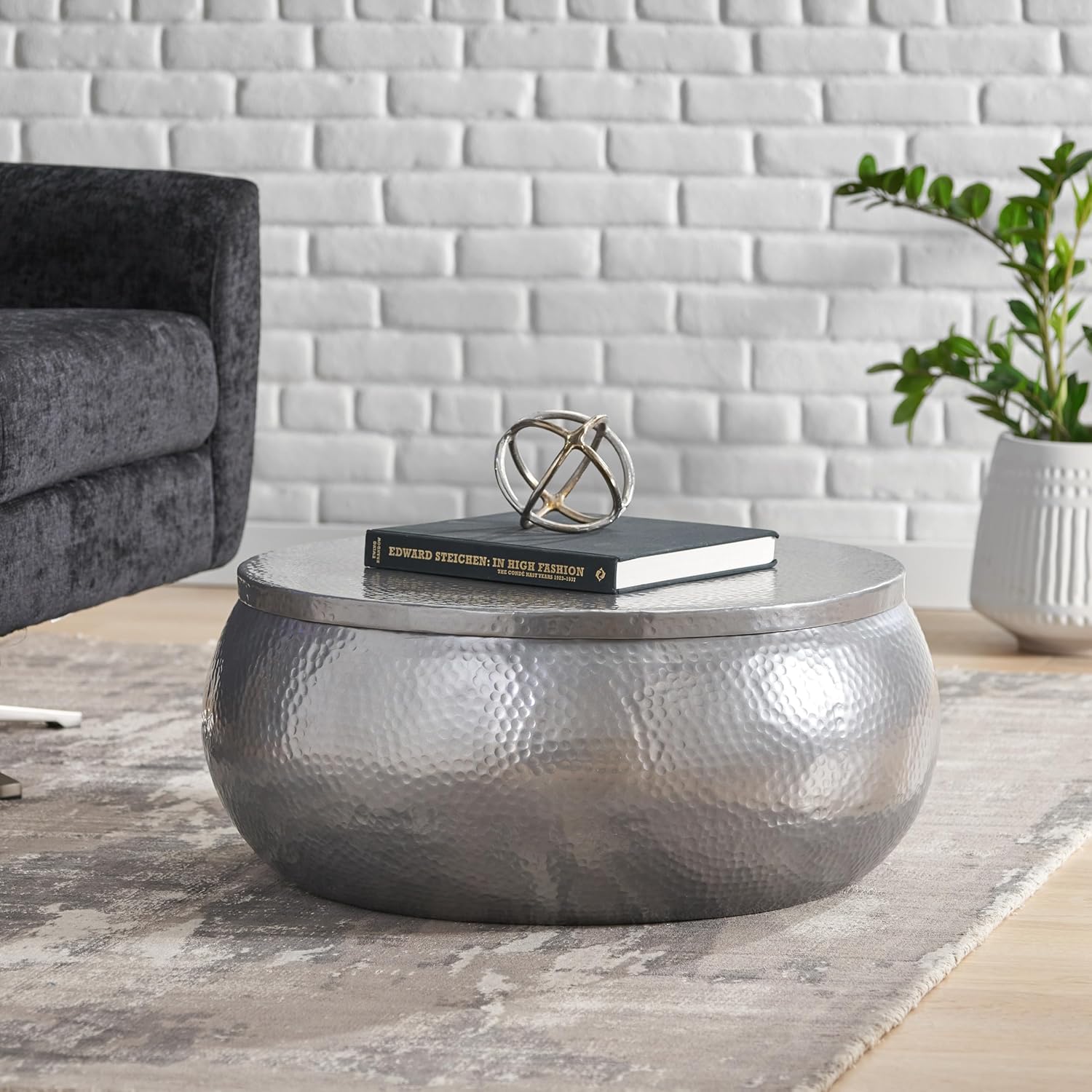 29" Modern Solid Aluminum Round Drum Coffee Table with Hammered Embossed Texturing, Drum Round Coffee Table Cocktail Table Creative Center Table for Living Room