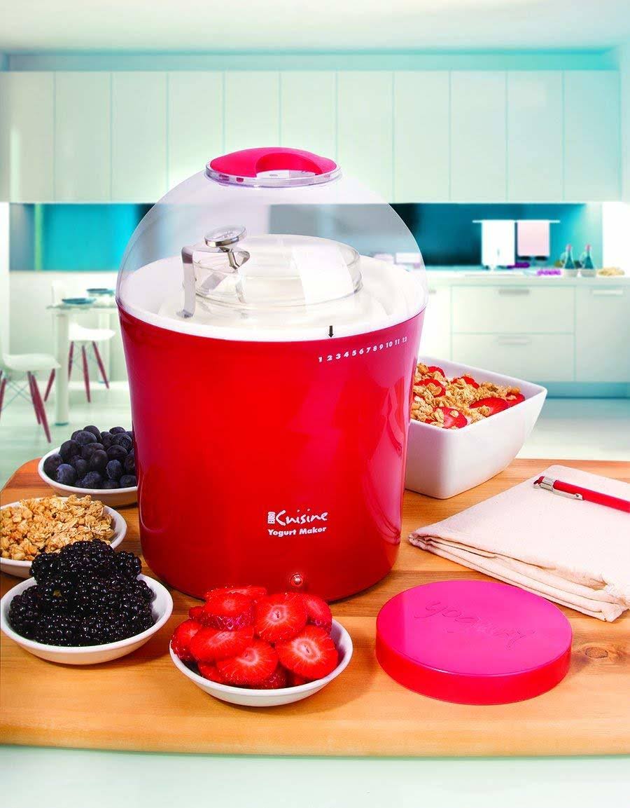 Euro Cuisine 2qt yogurt and Greek yogurt Maker with Glass Jar (Red)