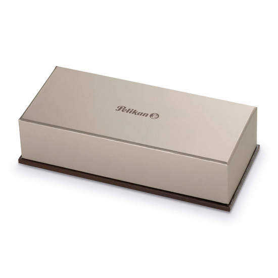 Pelikan Souveran M600 Fountain Pen Black Medium