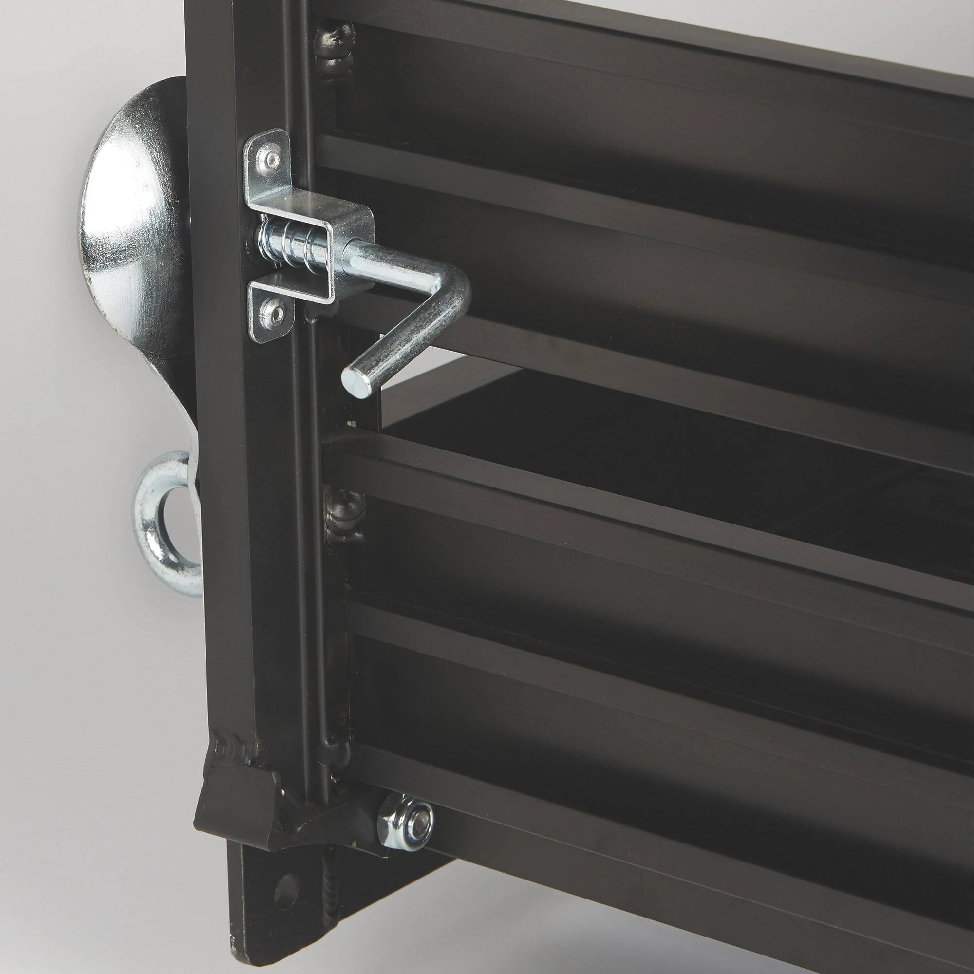 Ultra-Tow Aluminum Hitch Cargo Carrier with Ramp - 500-Lb. Capacity, Black, 60inch x 30inch x 4inch
