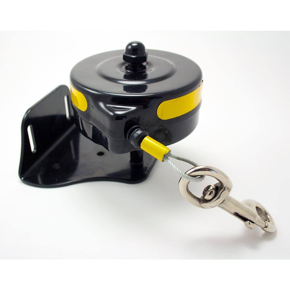 Retractable Bracket Mount Cable Tie Out