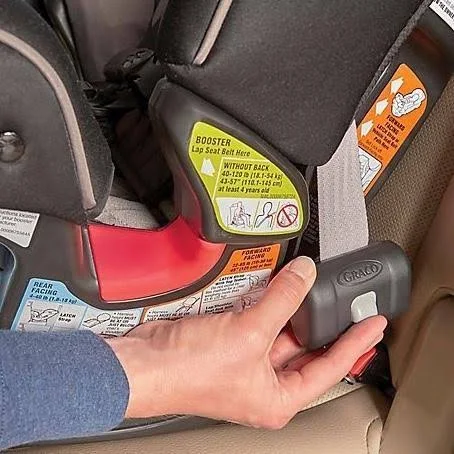Graco 4ever DLX Platinum 4 in 1 Convertible Car Seat in Flynn