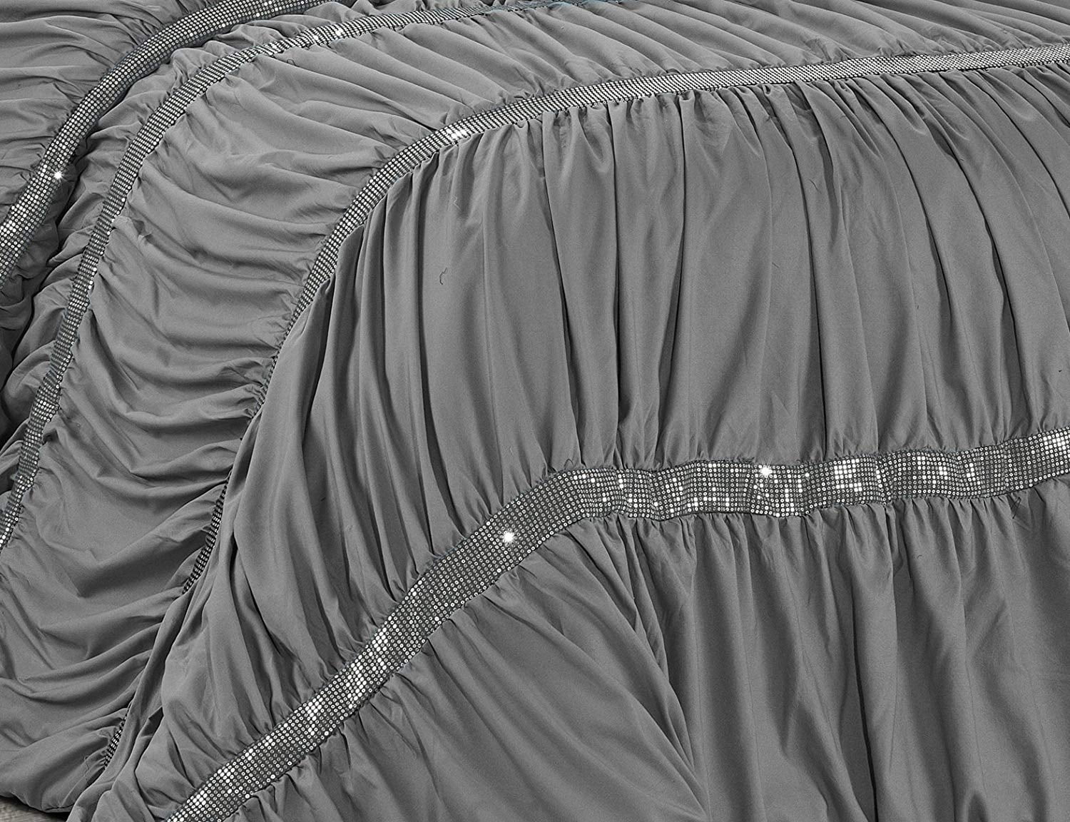 HIG Classic and original 250 Thread Count 7 Piece Comforter Sets Queen with Comforter and Standard shams and Bed Skirt and Square Pillow and Fashin Pillow