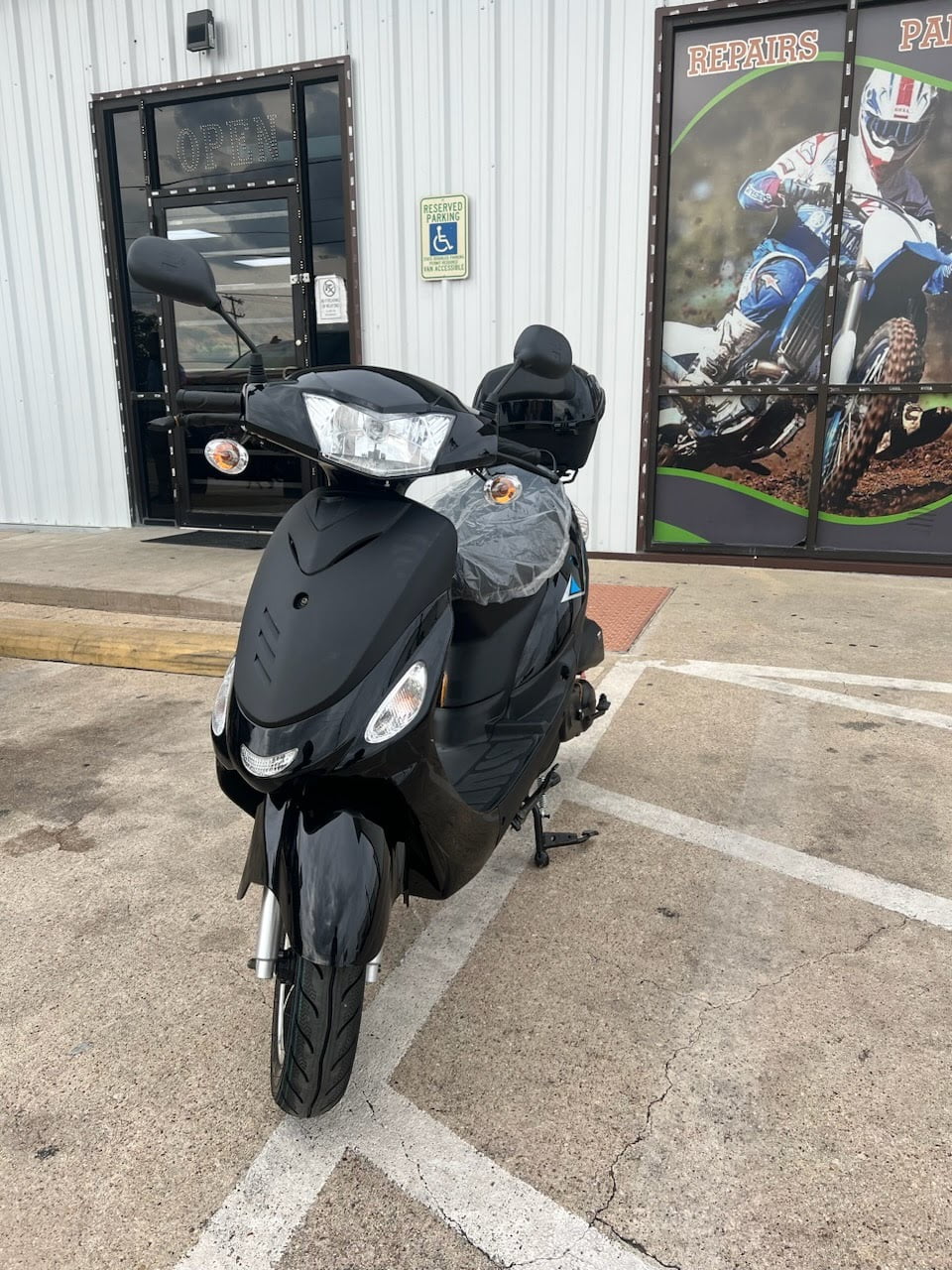 HHH Upgraded 49cc/ 50cc Scooter Gas Fully Automatic Street Scooter Moped Pony 50 with Matching Trunk - Sporty Black color