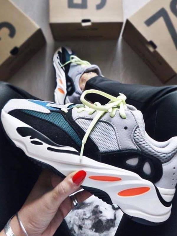 Yeezy Boost 700 Wave Runner B75571